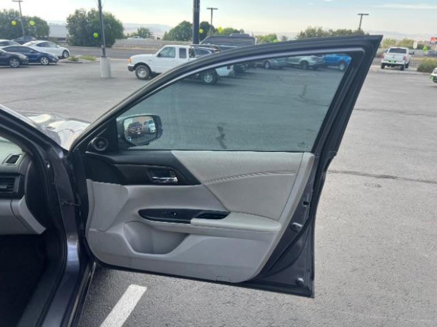 2014 Modern Steel Metallic /Gray Honda Accord EX (1HGCR2F74EA) with an 2.4L I-4 gasoline direct injection engine, Automatic transmission, located at 1865 East Red Hills Pkwy, St. George, 84770, (435) 628-0023, 37.120850, -113.543640 - We specialize in helping ALL people get the best financing available. No matter your credit score, good, bad or none we can get you an amazing rate. Had a bankruptcy, divorce, or repossessions? We give you the green light to get your credit back on the road. Low down and affordable payments that fit - Photo#27