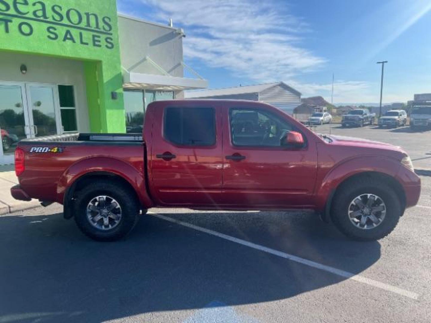 2018 Lava Red /Graphite w/White Stitching, cloth Nissan Frontier PRO-4X Crew Cab 5AT 4WD (1N6AD0EV9JN) with an 4.0L V6 DOHC 24V engine, 5-Speed Automatic transmission, located at 1865 East Red Hills Pkwy, St. George, 84770, (435) 628-0023, 37.120850, -113.543640 - Photo#7