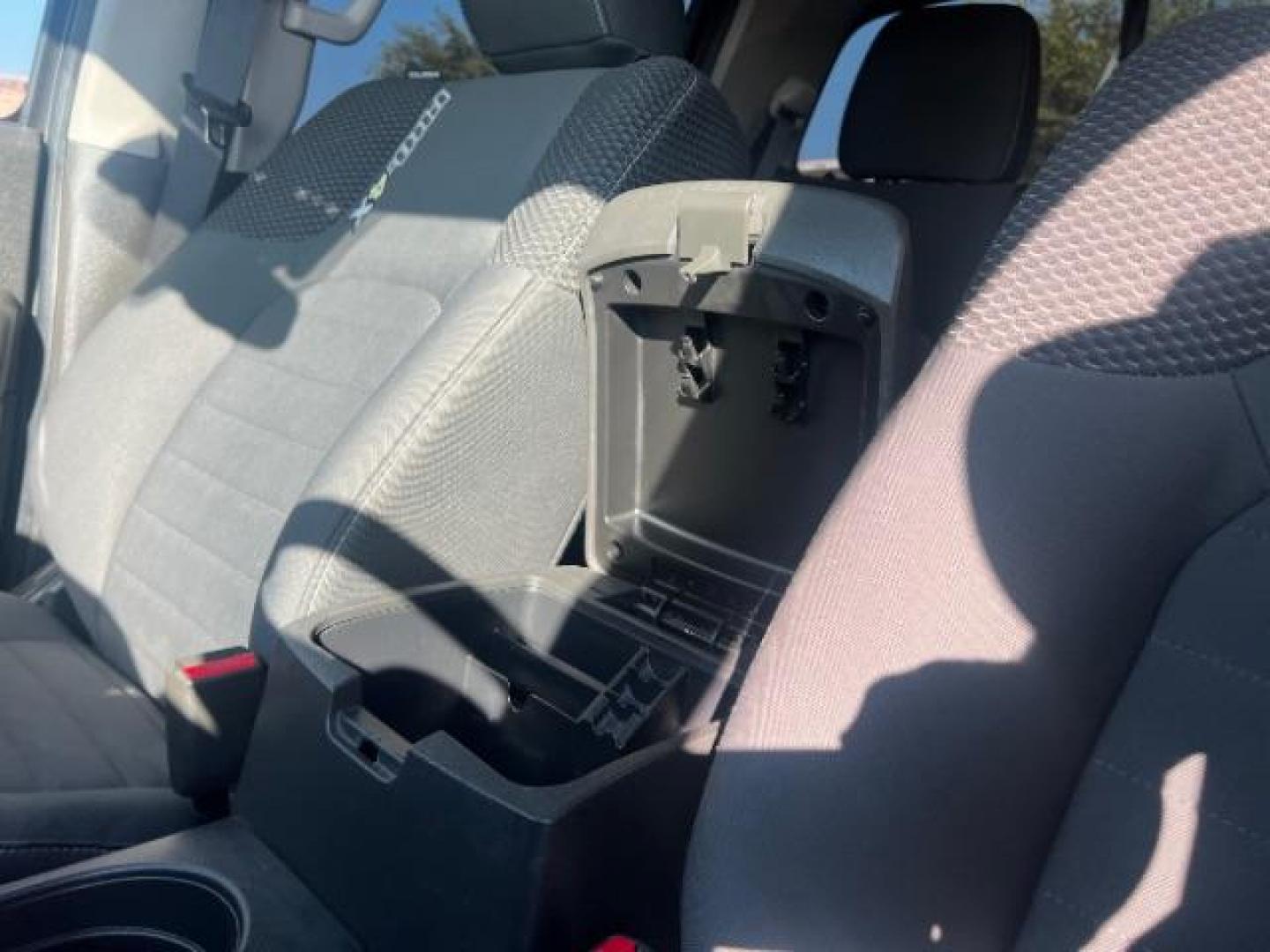 2018 Lava Red /Graphite w/White Stitching, cloth Nissan Frontier PRO-4X Crew Cab 5AT 4WD (1N6AD0EV9JN) with an 4.0L V6 DOHC 24V engine, 5-Speed Automatic transmission, located at 1865 East Red Hills Pkwy, St. George, 84770, (435) 628-0023, 37.120850, -113.543640 - Photo#19