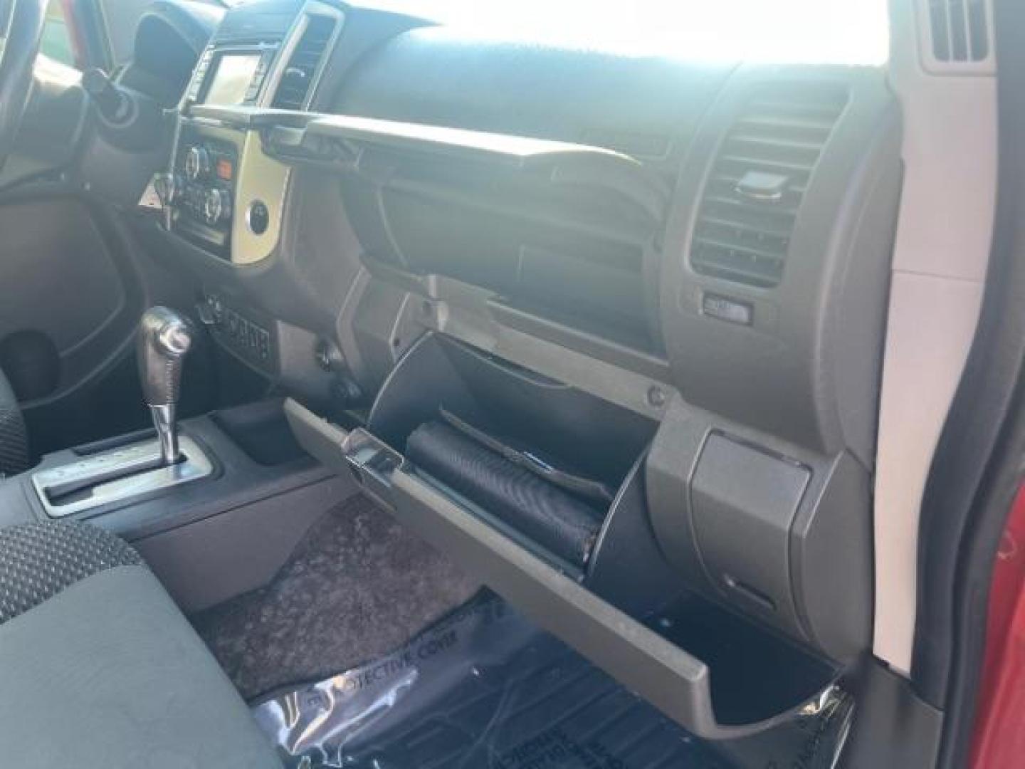 2018 Lava Red /Graphite w/White Stitching, cloth Nissan Frontier PRO-4X Crew Cab 5AT 4WD (1N6AD0EV9JN) with an 4.0L V6 DOHC 24V engine, 5-Speed Automatic transmission, located at 1865 East Red Hills Pkwy, St. George, 84770, (435) 628-0023, 37.120850, -113.543640 - Photo#29