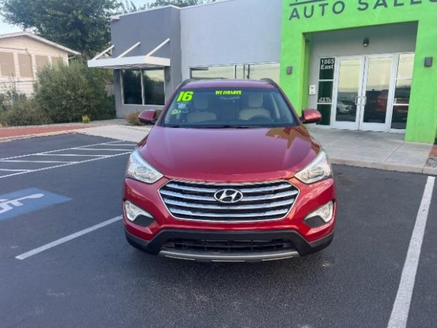 2016 Regal Red Pearl /Gray, cloth Hyundai Santa Fe SE AWD (KM8SMDHF9GU) with an 3.3L V6 DOHC 24V engine, 6-Speed Automatic transmission, located at 1865 East Red Hills Pkwy, St. George, 84770, (435) 628-0023, 37.120850, -113.543640 - We specialize in helping ALL people get the best financing available. No matter your credit score, good, bad or none we can get you an amazing rate. Had a bankruptcy, divorce, or repossessions? We give you the green light to get your credit back on the road. Low down and affordable payments that fit - Photo#1