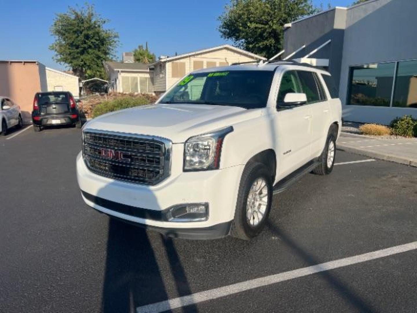 2019 Summit White /Jet Black GMC Yukon SLT (1GKS2BKCXKR) with an EcoTec3 5.3L V-8 gasoline direct injection engine, Automatic transmission, located at 1865 East Red Hills Pkwy, St. George, 84770, (435) 628-0023, 37.120850, -113.543640 - We specialize in helping ALL people get the best financing available. No matter your credit score, good, bad or none we can get you an amazing rate. Had a bankruptcy, divorce, or repossessions? We give you the green light to get your credit back on the road. Low down and affordable payments that fit - Photo#2