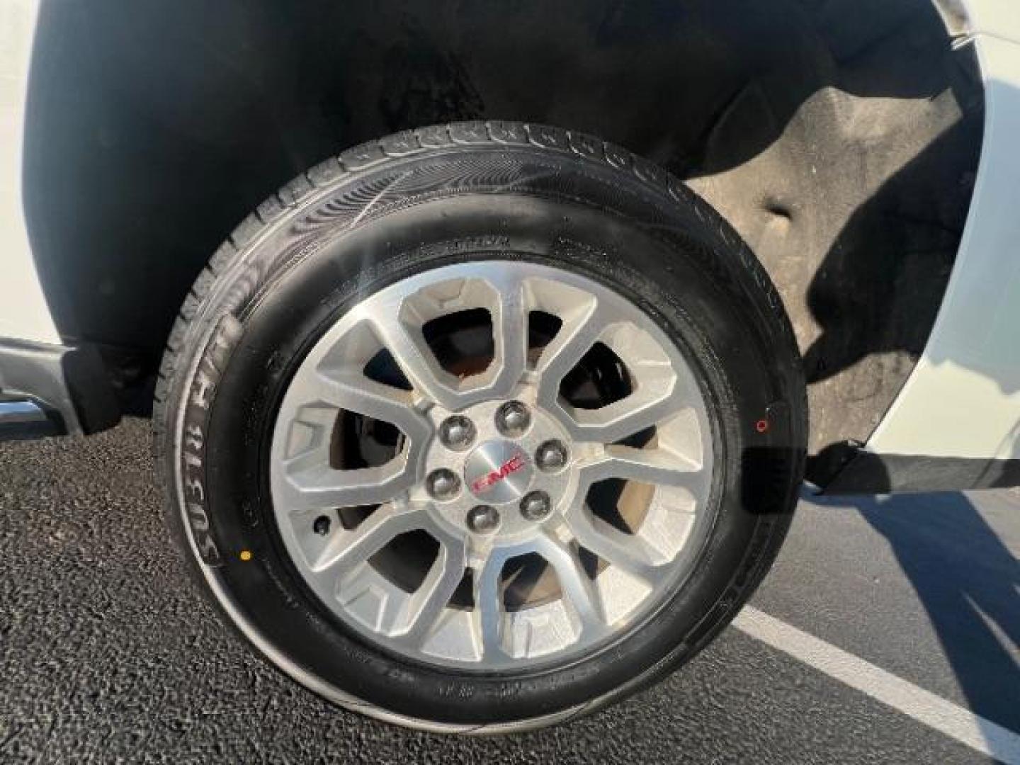 2019 Summit White /Jet Black GMC Yukon SLT (1GKS2BKCXKR) with an EcoTec3 5.3L V-8 gasoline direct injection engine, Automatic transmission, located at 1865 East Red Hills Pkwy, St. George, 84770, (435) 628-0023, 37.120850, -113.543640 - We specialize in helping ALL people get the best financing available. No matter your credit score, good, bad or none we can get you an amazing rate. Had a bankruptcy, divorce, or repossessions? We give you the green light to get your credit back on the road. Low down and affordable payments that fit - Photo#11