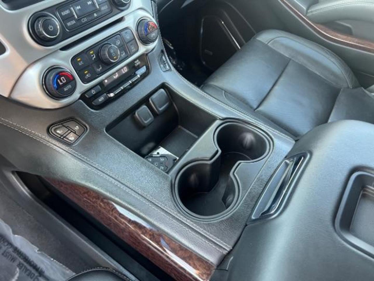 2019 Summit White /Jet Black GMC Yukon SLT (1GKS2BKCXKR) with an EcoTec3 5.3L V-8 gasoline direct injection engine, Automatic transmission, located at 1865 East Red Hills Pkwy, St. George, 84770, (435) 628-0023, 37.120850, -113.543640 - We specialize in helping ALL people get the best financing available. No matter your credit score, good, bad or none we can get you an amazing rate. Had a bankruptcy, divorce, or repossessions? We give you the green light to get your credit back on the road. Low down and affordable payments that fit - Photo#18