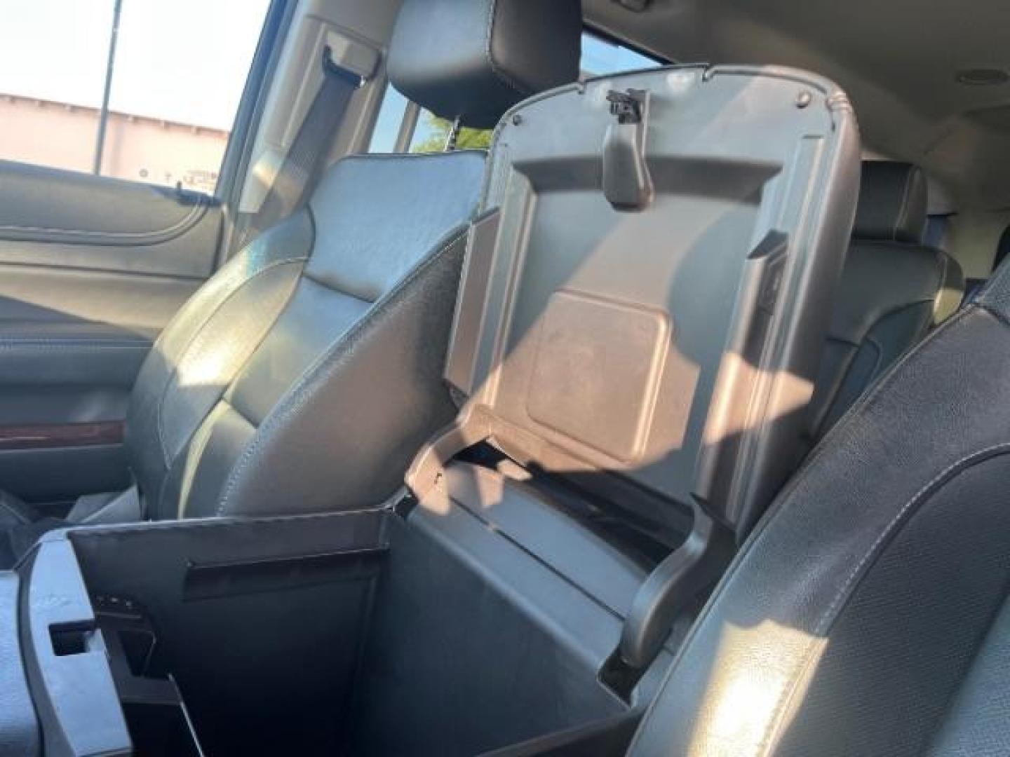 2019 Summit White /Jet Black GMC Yukon SLT (1GKS2BKCXKR) with an EcoTec3 5.3L V-8 gasoline direct injection engine, Automatic transmission, located at 1865 East Red Hills Pkwy, St. George, 84770, (435) 628-0023, 37.120850, -113.543640 - We specialize in helping ALL people get the best financing available. No matter your credit score, good, bad or none we can get you an amazing rate. Had a bankruptcy, divorce, or repossessions? We give you the green light to get your credit back on the road. Low down and affordable payments that fit - Photo#19