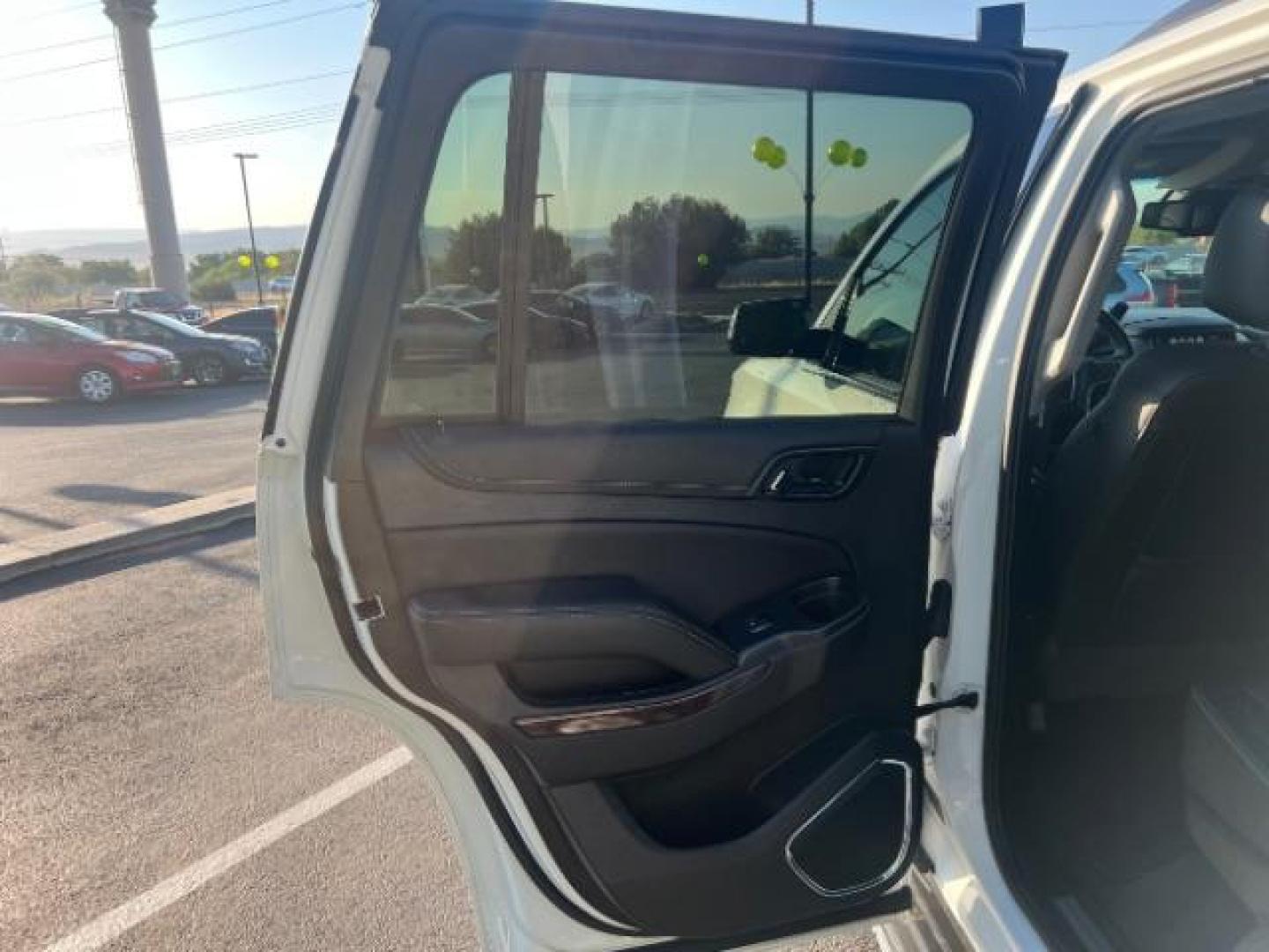 2019 Summit White /Jet Black GMC Yukon SLT (1GKS2BKCXKR) with an EcoTec3 5.3L V-8 gasoline direct injection engine, Automatic transmission, located at 1865 East Red Hills Pkwy, St. George, 84770, (435) 628-0023, 37.120850, -113.543640 - We specialize in helping ALL people get the best financing available. No matter your credit score, good, bad or none we can get you an amazing rate. Had a bankruptcy, divorce, or repossessions? We give you the green light to get your credit back on the road. Low down and affordable payments that fit - Photo#20