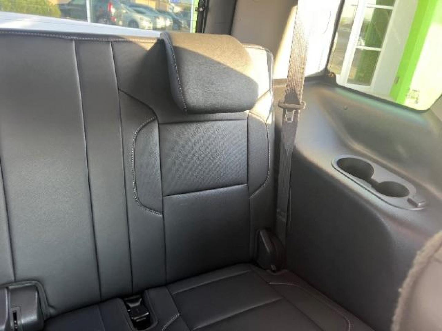 2019 Summit White /Jet Black GMC Yukon SLT (1GKS2BKCXKR) with an EcoTec3 5.3L V-8 gasoline direct injection engine, Automatic transmission, located at 1865 East Red Hills Pkwy, St. George, 84770, (435) 628-0023, 37.120850, -113.543640 - We specialize in helping ALL people get the best financing available. No matter your credit score, good, bad or none we can get you an amazing rate. Had a bankruptcy, divorce, or repossessions? We give you the green light to get your credit back on the road. Low down and affordable payments that fit - Photo#24
