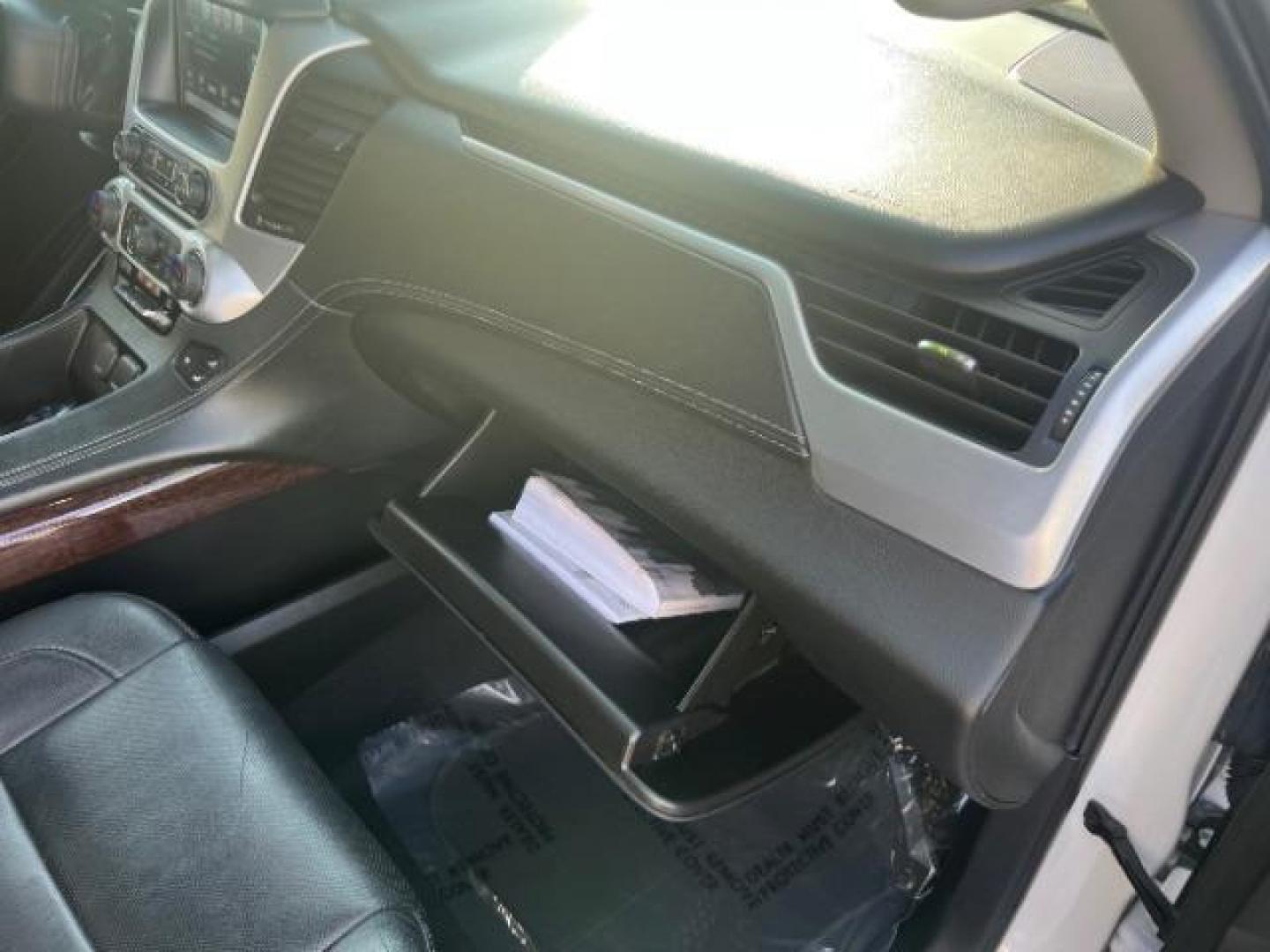 2019 Summit White /Jet Black GMC Yukon SLT (1GKS2BKCXKR) with an EcoTec3 5.3L V-8 gasoline direct injection engine, Automatic transmission, located at 1865 East Red Hills Pkwy, St. George, 84770, (435) 628-0023, 37.120850, -113.543640 - We specialize in helping ALL people get the best financing available. No matter your credit score, good, bad or none we can get you an amazing rate. Had a bankruptcy, divorce, or repossessions? We give you the green light to get your credit back on the road. Low down and affordable payments that fit - Photo#32
