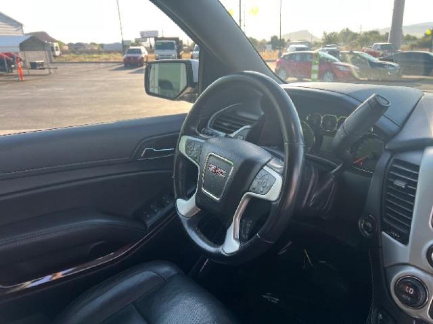 2019 Summit White /Jet Black GMC Yukon SLT (1GKS2BKCXKR) with an EcoTec3 5.3L V-8 gasoline direct injection engine, Automatic transmission, located at 1865 East Red Hills Pkwy, St. George, 84770, (435) 628-0023, 37.120850, -113.543640 - We specialize in helping ALL people get the best financing available. No matter your credit score, good, bad or none we can get you an amazing rate. Had a bankruptcy, divorce, or repossessions? We give you the green light to get your credit back on the road. Low down and affordable payments that fit - Photo#33