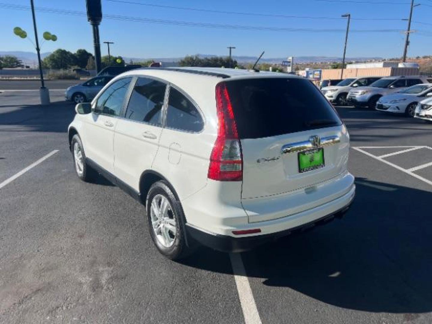 2011 Taffeta White /Gray Honda CR-V EX-L (5J6RE3H71BL) with an 2.4L I-4 DOHC engine, Automatic transmission, located at 1865 East Red Hills Pkwy, St. George, 84770, (435) 628-0023, 37.120850, -113.543640 - Photo#4