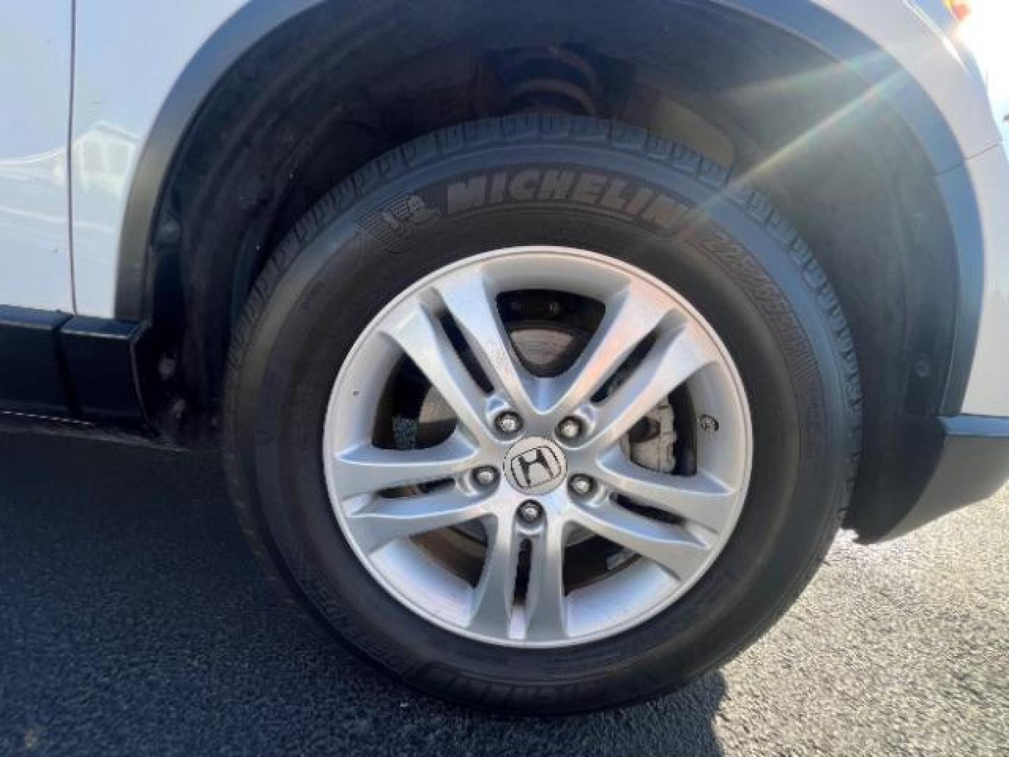 2011 Taffeta White /Gray Honda CR-V EX-L (5J6RE3H71BL) with an 2.4L I-4 DOHC engine, Automatic transmission, located at 1865 East Red Hills Pkwy, St. George, 84770, (435) 628-0023, 37.120850, -113.543640 - Photo#8