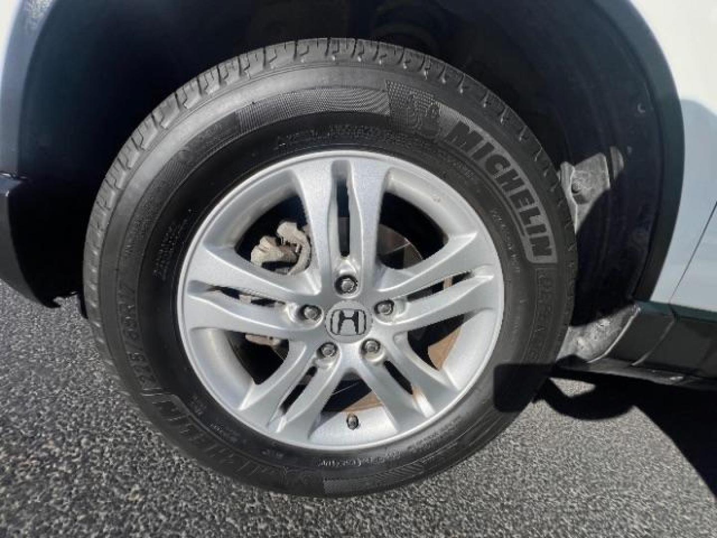 2011 Taffeta White /Gray Honda CR-V EX-L (5J6RE3H71BL) with an 2.4L I-4 DOHC engine, Automatic transmission, located at 1865 East Red Hills Pkwy, St. George, 84770, (435) 628-0023, 37.120850, -113.543640 - Photo#9