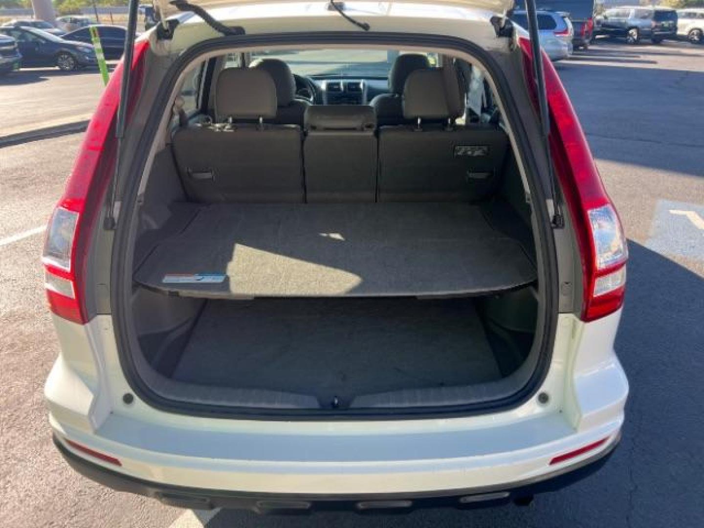 2011 Taffeta White /Gray Honda CR-V EX-L (5J6RE3H71BL) with an 2.4L I-4 DOHC engine, Automatic transmission, located at 1865 East Red Hills Pkwy, St. George, 84770, (435) 628-0023, 37.120850, -113.543640 - Photo#23