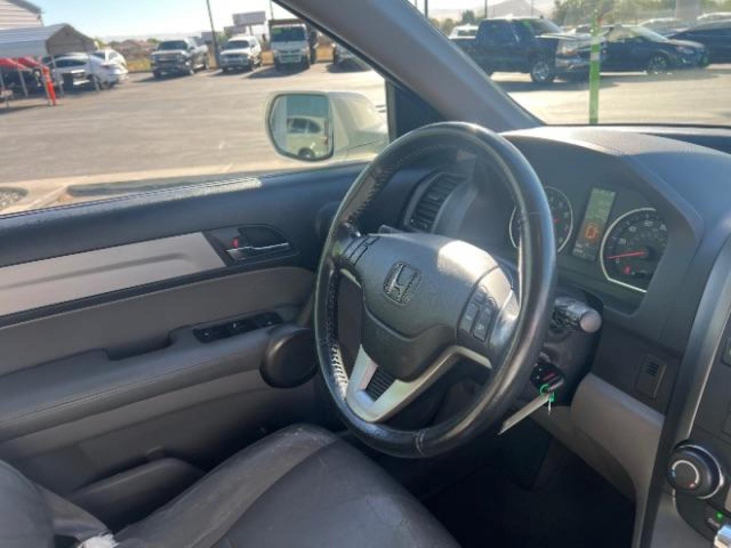 2011 Taffeta White /Gray Honda CR-V EX-L (5J6RE3H71BL) with an 2.4L I-4 DOHC engine, Automatic transmission, located at 1865 East Red Hills Pkwy, St. George, 84770, (435) 628-0023, 37.120850, -113.543640 - Photo#29