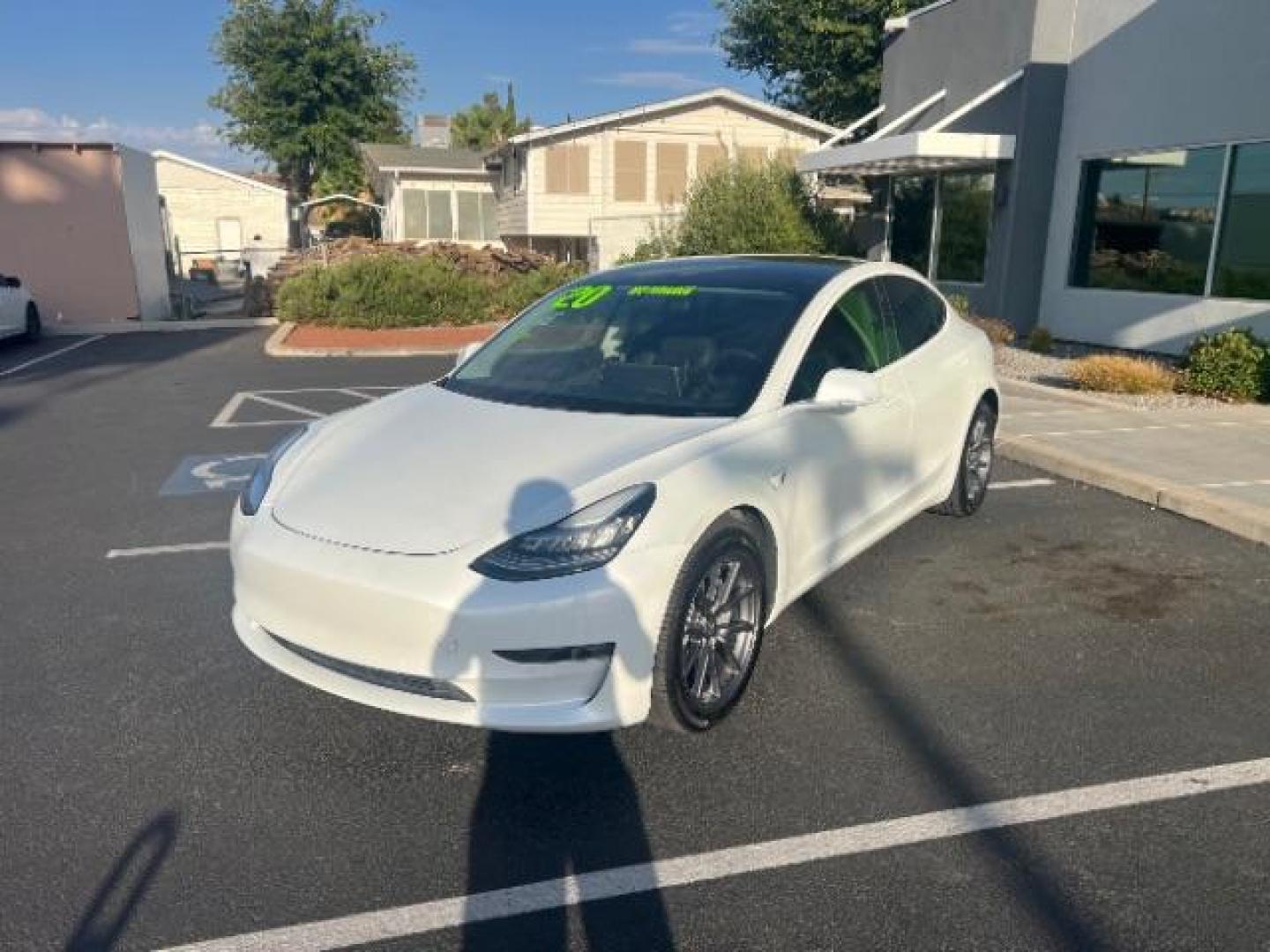 2020 Pearl White Multi-Coat /Black Tesla Model 3 Long Range Dual Motor All-Wheel Drive (5YJ3E1EBXLF) with an ELECTRIC engine, Continuously Variable Transmission transmission, located at 1865 East Red Hills Pkwy, St. George, 84770, (435) 628-0023, 37.120850, -113.543640 - ****Price includes $4k IRS EV REBATE**** We are approved to file the EV rebate directly with the IRS. We recived the funds in 7 days and take credit off the price of car. Check with IRS EV website to be sure you qualify. This program ends Sept 30th so ACT FAST! This Tesla is an AWD Long Range. FUL - Photo#4