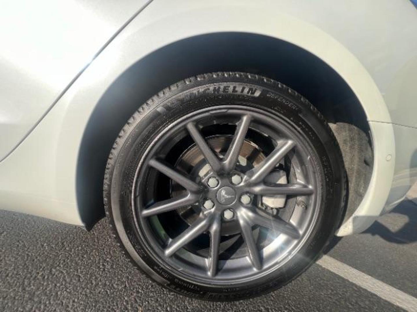 2020 Pearl White Multi-Coat /Black Tesla Model 3 Long Range Dual Motor All-Wheel Drive (5YJ3E1EBXLF) with an ELECTRIC engine, Continuously Variable Transmission transmission, located at 1865 East Red Hills Pkwy, St. George, 84770, (435) 628-0023, 37.120850, -113.543640 - ****Price includes $4k IRS EV REBATE**** We are approved to file the EV rebate directly with the IRS. We recived the funds in 7 days and take credit off the price of car. Check with IRS EV website to be sure you qualify. This program ends Sept 30th so ACT FAST! This Tesla is an AWD Long Range. FUL - Photo#10