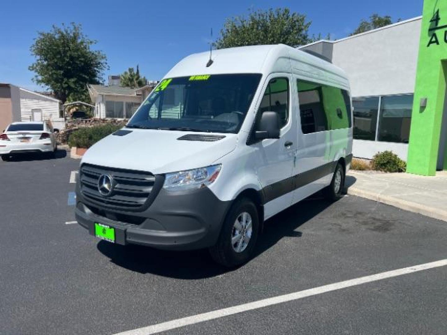 2024 Arctic White /Black Mercedes-Benz Sprinter 2500 Standard Roof 4-Cyl Diesel HO (W1Z4NFHY7RP) with an 2L I-4 diesel direct injection engine, Automatic transmission, located at 1865 East Red Hills Pkwy, St. George, 84770, (435) 628-0023, 37.120850, -113.543640 - Photo#2