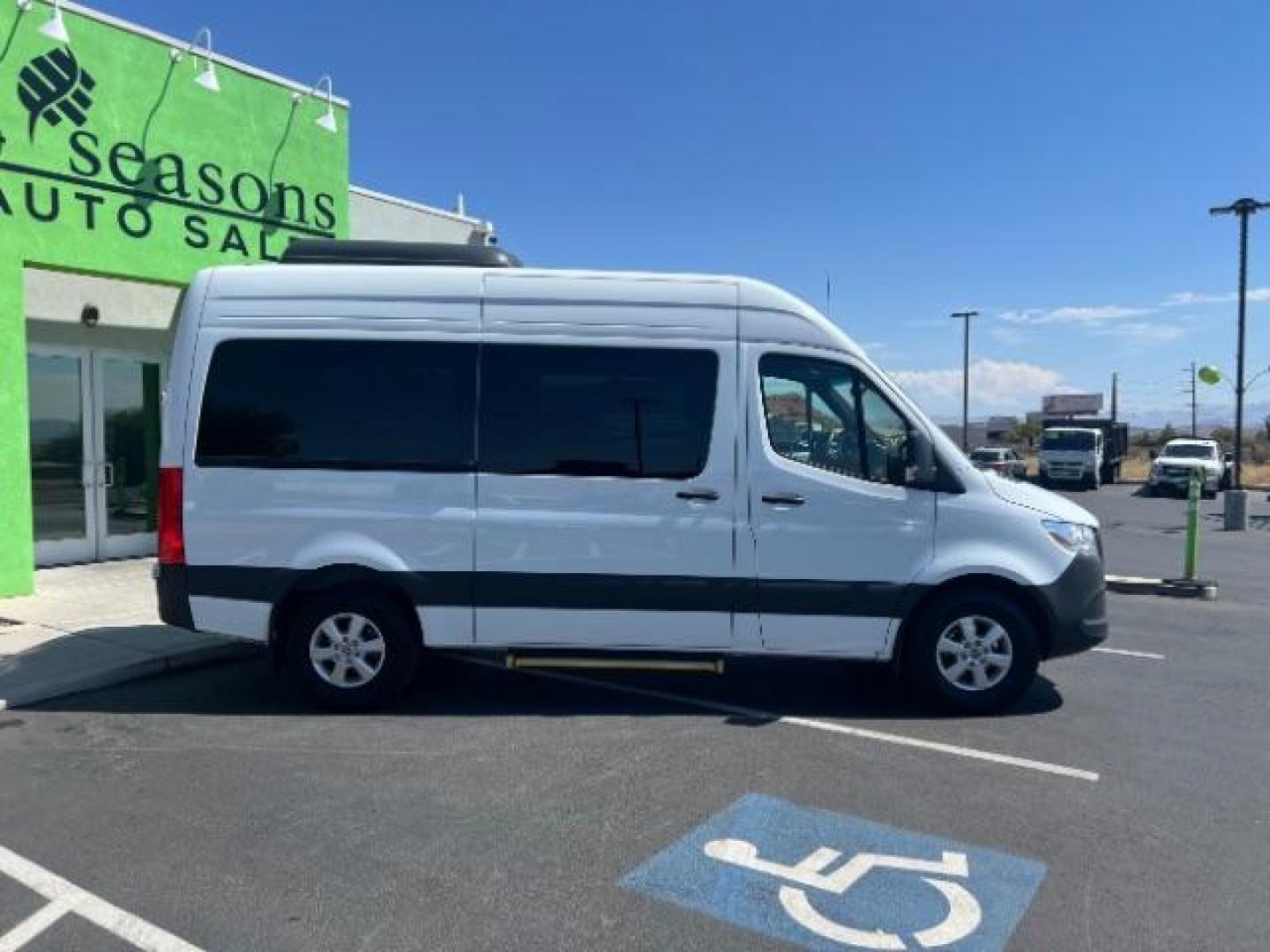 2024 Arctic White /Black Mercedes-Benz Sprinter 2500 Standard Roof 4-Cyl Diesel HO (W1Z4NFHY7RP) with an 2L I-4 diesel direct injection engine, Automatic transmission, located at 1865 East Red Hills Pkwy, St. George, 84770, (435) 628-0023, 37.120850, -113.543640 - Photo#7