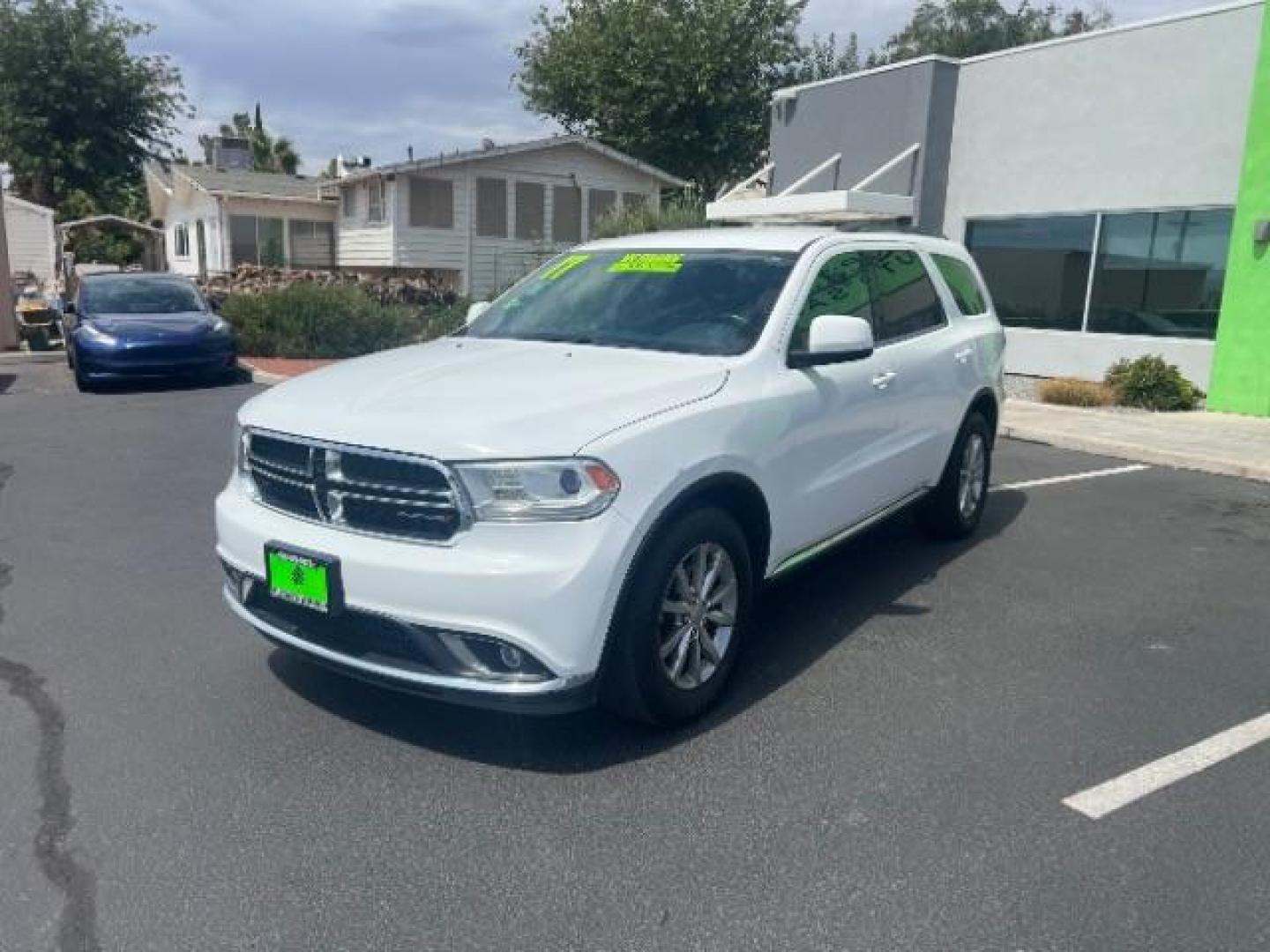 2017 White Knuckle Clearcoat /Black Dodge Durango SXT RWD (1C4RDHAG1HC) with an Pentastar 3.6L V-6 DOHC engine, Automatic transmission, located at 1865 East Red Hills Pkwy, St. George, 84770, (435) 628-0023, 37.120850, -113.543640 - Photo#2