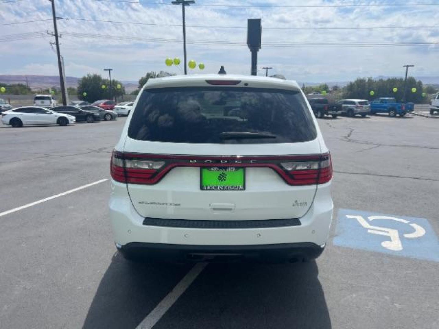 2017 White Knuckle Clearcoat /Black Dodge Durango SXT RWD (1C4RDHAG1HC) with an Pentastar 3.6L V-6 DOHC engine, Automatic transmission, located at 1865 East Red Hills Pkwy, St. George, 84770, (435) 628-0023, 37.120850, -113.543640 - Photo#5