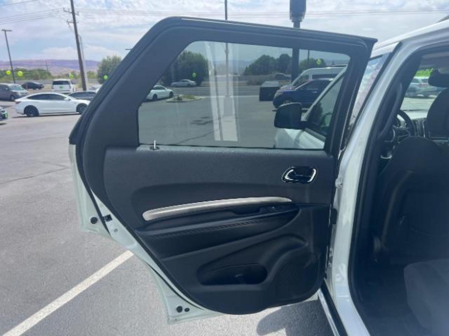 2017 White Knuckle Clearcoat /Black Dodge Durango SXT RWD (1C4RDHAG1HC) with an Pentastar 3.6L V-6 DOHC engine, Automatic transmission, located at 1865 East Red Hills Pkwy, St. George, 84770, (435) 628-0023, 37.120850, -113.543640 - Photo#20