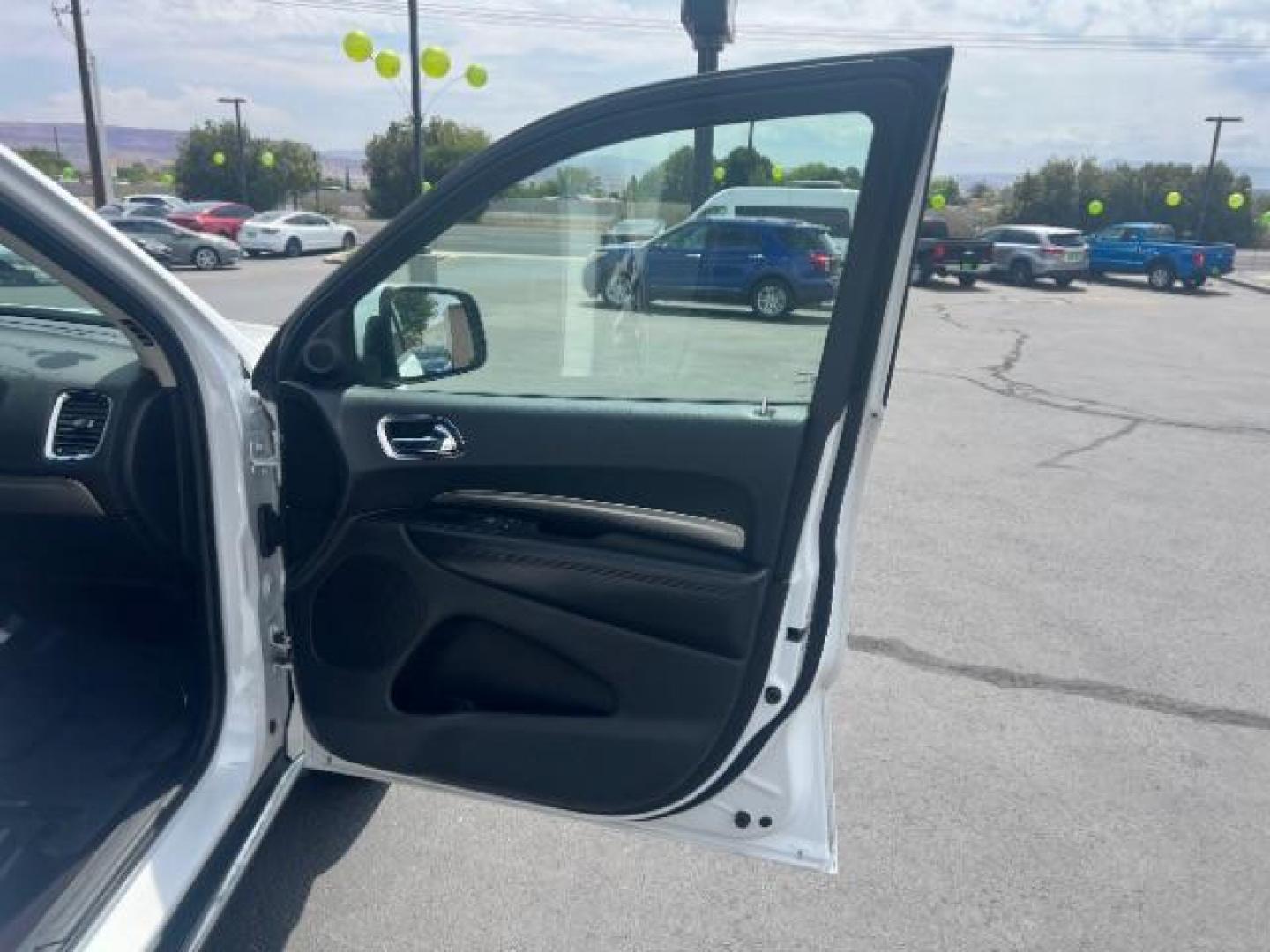 2017 White Knuckle Clearcoat /Black Dodge Durango SXT RWD (1C4RDHAG1HC) with an Pentastar 3.6L V-6 DOHC engine, Automatic transmission, located at 1865 East Red Hills Pkwy, St. George, 84770, (435) 628-0023, 37.120850, -113.543640 - Photo#30