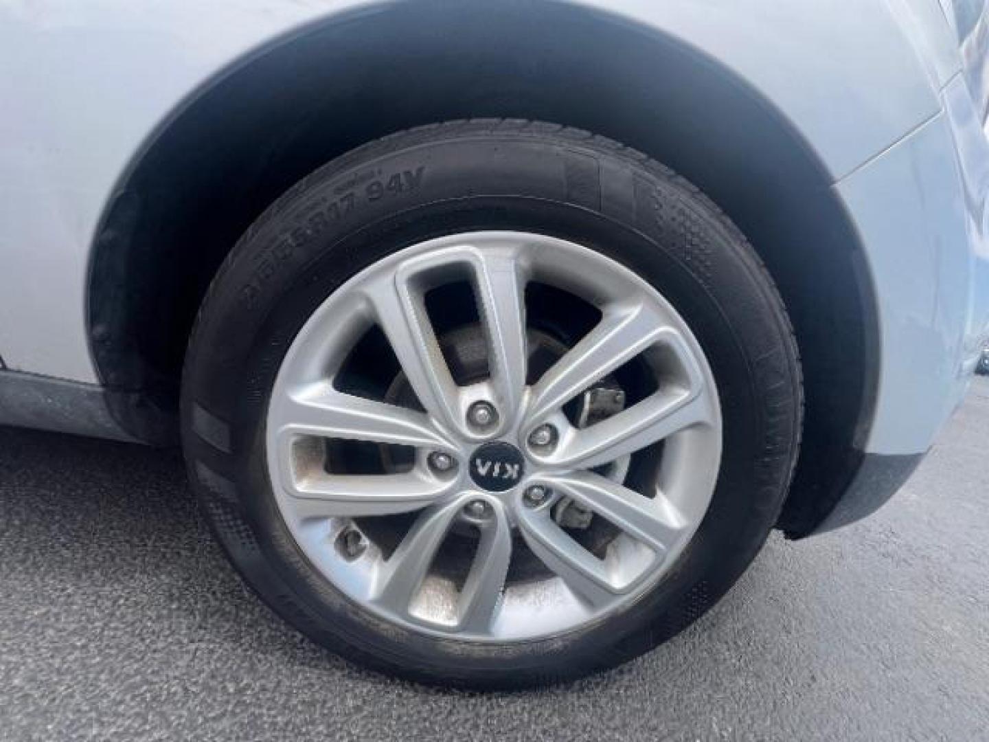 2017 Bright Silver /Gray 2-Tone Kia Soul + (KNDJP3A53H7) with an 2L I-4 gasoline direct injection engine, Automatic transmission, located at 940 North Main Street, Cedar City, UT, 84720, (435) 628-0023, 37.692936, -113.061897 - Photo#10