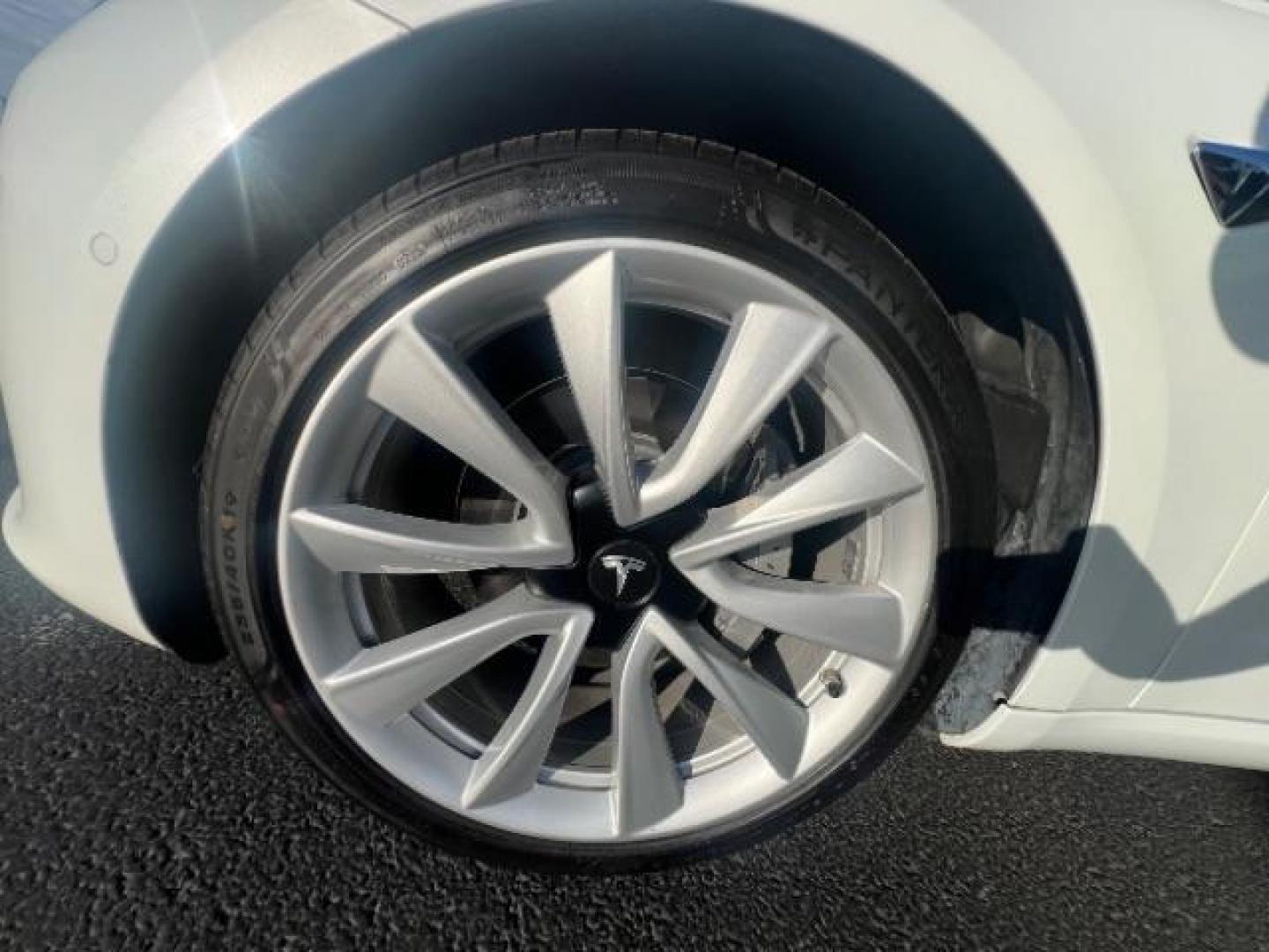 2018 Pearl White Multi-Coat /White Tesla Model 3 Long Range (5YJ3E1EB0JF) with an ELECTRIC engine, Continuously Variable Transmission transmission, located at 1865 East Red Hills Pkwy, St. George, 84770, (435) 628-0023, 37.120850, -113.543640 - ****Price includes $4k IRS EV REBATE**** We are approved to file the EV rebate directly with the IRS. We recived the funds in 7 days and take credit off the price of car. Check with IRS EV website to be sure you qualify. This program ends Sept 30th so ACT FAST! This Tesla is an AWD Long Range. Whi - Photo#12