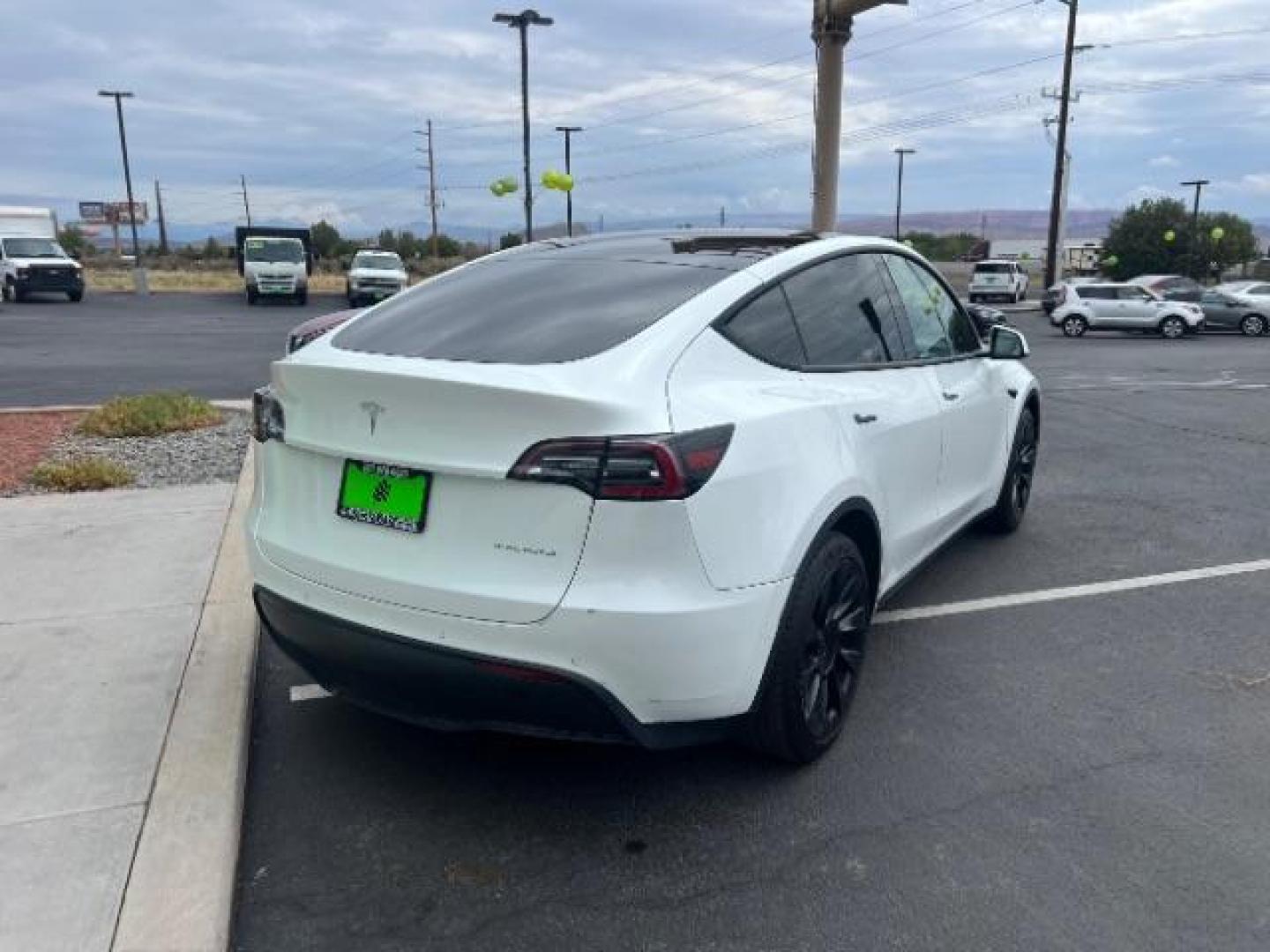 2020 Pearl White Multi-Coat /White/Black Tesla Model Y Long Range Dual Motor All-Wheel Drive (5YJYGDEE7LF) with an ELECTRIC engine, Continuously Variable Transmission transmission, located at 1865 East Red Hills Pkwy, St. George, 84770, (435) 628-0023, 37.120850, -113.543640 - ****Price includes $4k IRS EV REBATE**** We are approved to file the EV rebate directly with the IRS. We recived the funds in 7 days and take credit off the price of car. Check with IRS EV website to be sure you qualify. This program ends Sept 30th so ACT FAST! This Tesla is an AWD Long Range. Whi - Photo#8