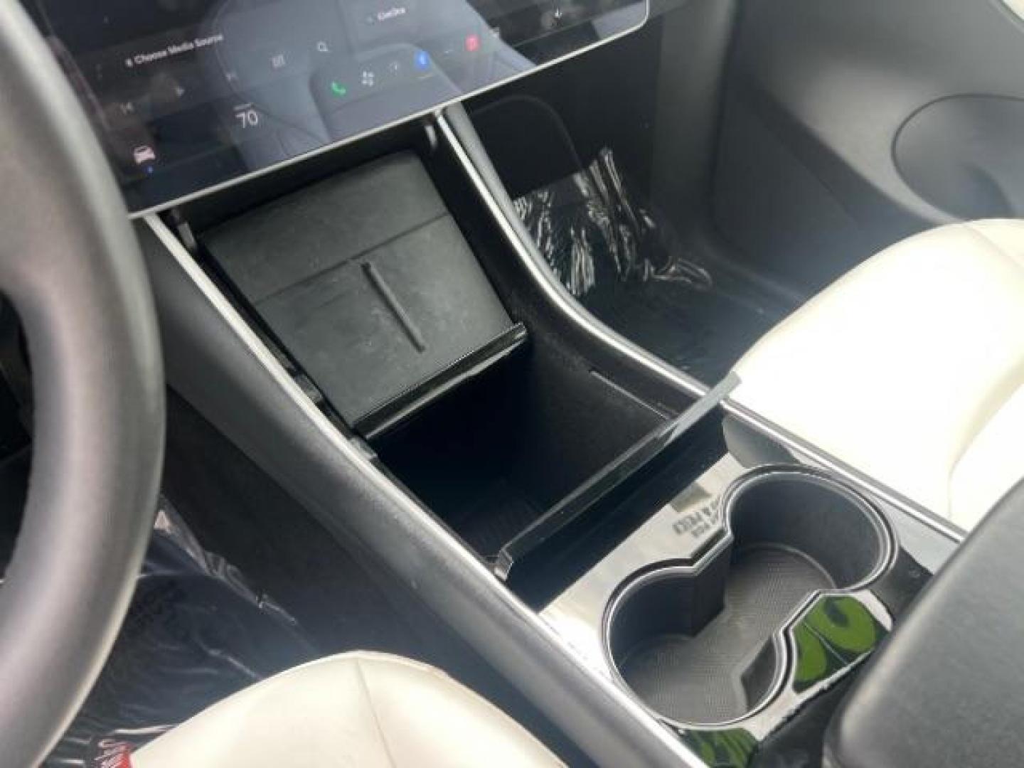 2020 Pearl White Multi-Coat /White/Black Tesla Model Y Long Range Dual Motor All-Wheel Drive (5YJYGDEE7LF) with an ELECTRIC engine, Continuously Variable Transmission transmission, located at 1865 East Red Hills Pkwy, St. George, 84770, (435) 628-0023, 37.120850, -113.543640 - ****Price includes $4k IRS EV REBATE**** We are approved to file the EV rebate directly with the IRS. We recived the funds in 7 days and take credit off the price of car. Check with IRS EV website to be sure you qualify. This program ends Sept 30th so ACT FAST! This Tesla is an AWD Long Range. Whi - Photo#18