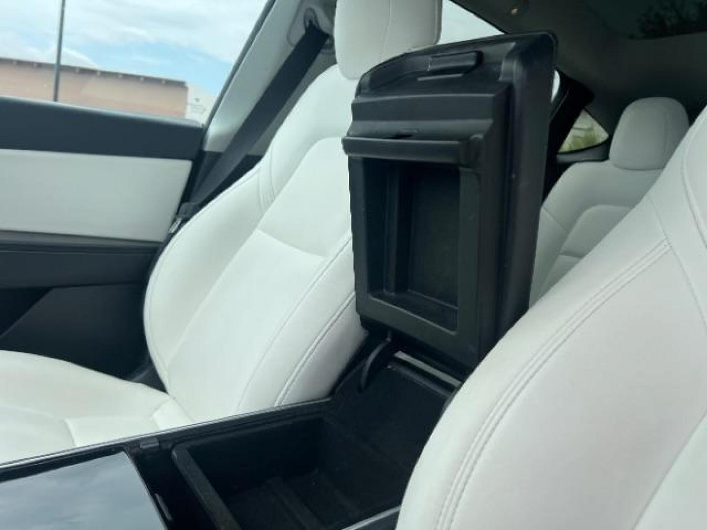 2020 Pearl White Multi-Coat /White/Black Tesla Model Y Long Range Dual Motor All-Wheel Drive (5YJYGDEE7LF) with an ELECTRIC engine, Continuously Variable Transmission transmission, located at 1865 East Red Hills Pkwy, St. George, 84770, (435) 628-0023, 37.120850, -113.543640 - ****Price includes $4k IRS EV REBATE**** We are approved to file the EV rebate directly with the IRS. We recived the funds in 7 days and take credit off the price of car. Check with IRS EV website to be sure you qualify. This program ends Sept 30th so ACT FAST! This Tesla is an AWD Long Range. Whi - Photo#19