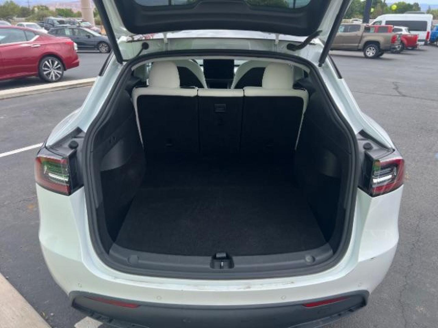 2020 Pearl White Multi-Coat /White/Black Tesla Model Y Long Range Dual Motor All-Wheel Drive (5YJYGDEE7LF) with an ELECTRIC engine, Continuously Variable Transmission transmission, located at 1865 East Red Hills Pkwy, St. George, 84770, (435) 628-0023, 37.120850, -113.543640 - ****Price includes $4k IRS EV REBATE**** We are approved to file the EV rebate directly with the IRS. We recived the funds in 7 days and take credit off the price of car. Check with IRS EV website to be sure you qualify. This program ends Sept 30th so ACT FAST! This Tesla is an AWD Long Range. Whi - Photo#24
