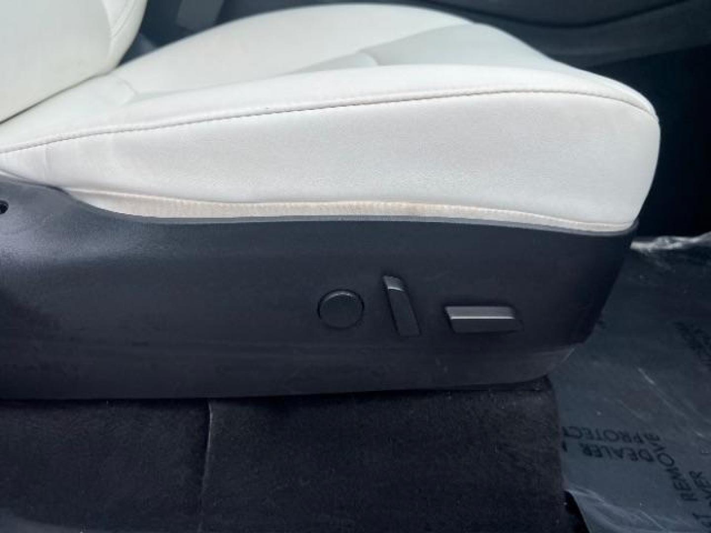 2020 Pearl White Multi-Coat /White/Black Tesla Model Y Long Range Dual Motor All-Wheel Drive (5YJYGDEE7LF) with an ELECTRIC engine, Continuously Variable Transmission transmission, located at 1865 East Red Hills Pkwy, St. George, 84770, (435) 628-0023, 37.120850, -113.543640 - ****Price includes $4k IRS EV REBATE**** We are approved to file the EV rebate directly with the IRS. We recived the funds in 7 days and take credit off the price of car. Check with IRS EV website to be sure you qualify. This program ends Sept 30th so ACT FAST! This Tesla is an AWD Long Range. Whi - Photo#28