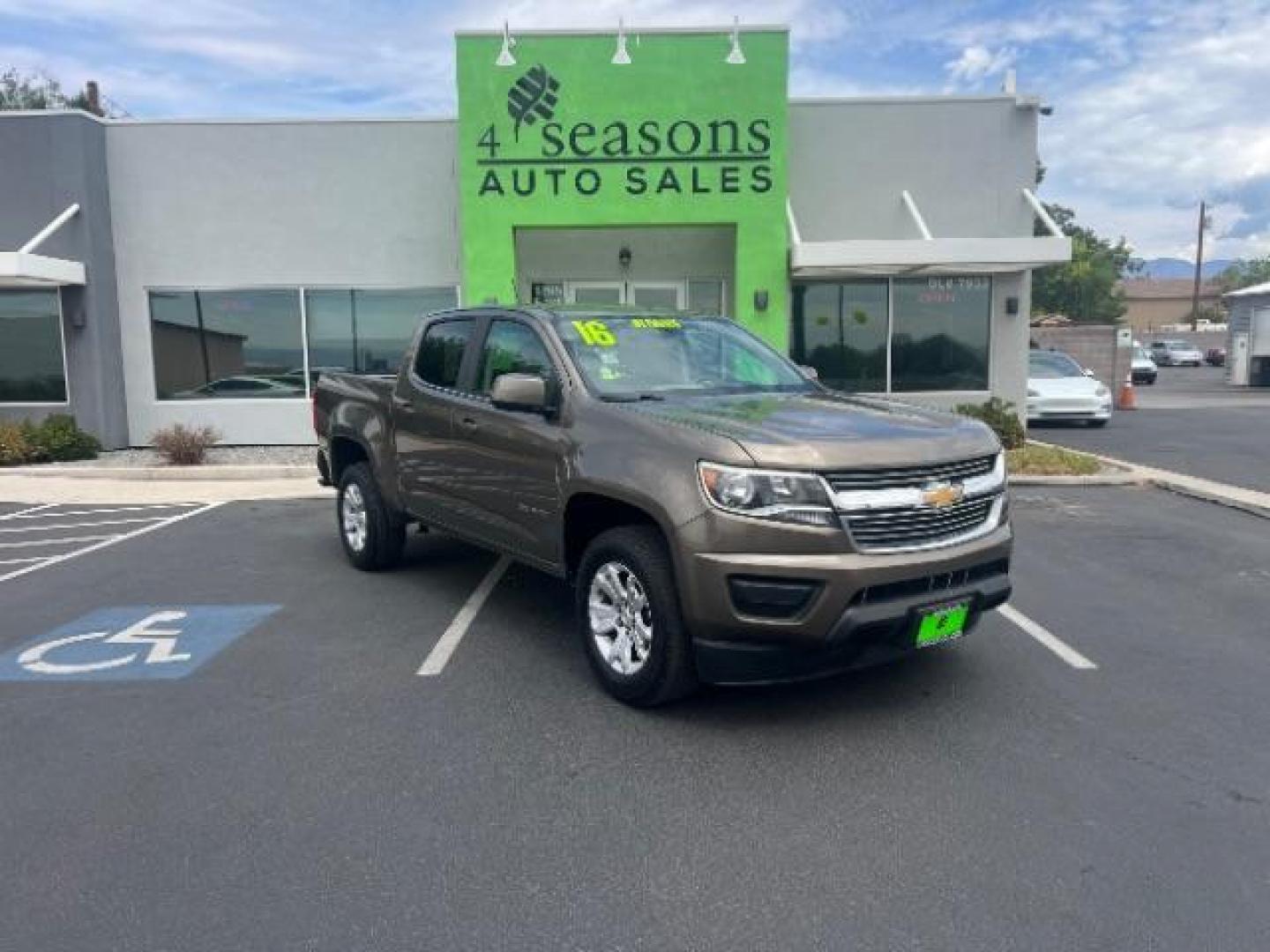 2016 Brownstone Metallic /Jet Black/Dark Ash Chevrolet Colorado LT (1GCGSCEA2G1) with an 2.5L I-4 gasoline direct injection engine, 6-Speed Automatic transmission, located at 940 North Main Street, Cedar City, UT, 84720, (435) 628-0023, 37.692936, -113.061897 - We specialize in helping ALL people get the best financing available. No matter your credit score, good, bad or none we can get you an amazing rate. Had a bankruptcy, divorce, or repossessions? We give you the green light to get your credit back on the road. Low down and affordable payments that fit - Photo#0