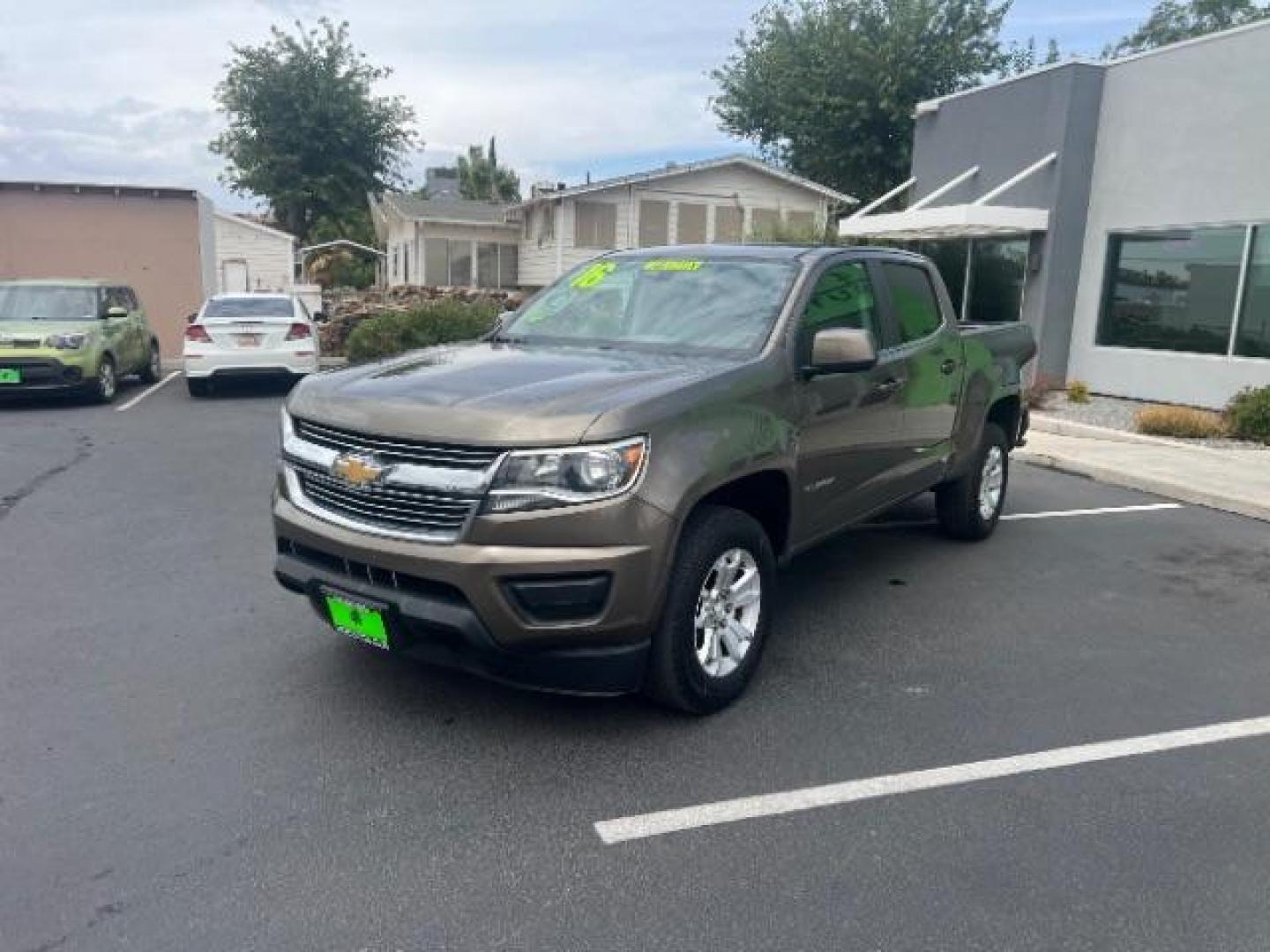 2016 Brownstone Metallic /Jet Black/Dark Ash Chevrolet Colorado LT (1GCGSCEA2G1) with an 2.5L I-4 gasoline direct injection engine, 6-Speed Automatic transmission, located at 940 North Main Street, Cedar City, UT, 84720, (435) 628-0023, 37.692936, -113.061897 - We specialize in helping ALL people get the best financing available. No matter your credit score, good, bad or none we can get you an amazing rate. Had a bankruptcy, divorce, or repossessions? We give you the green light to get your credit back on the road. Low down and affordable payments that fit - Photo#2
