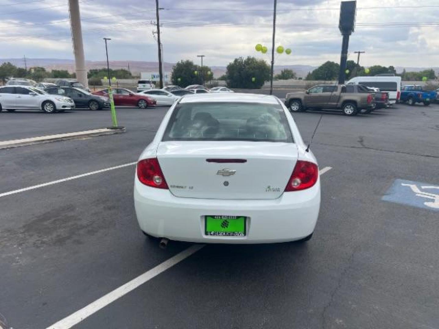 2009 Summit White /Gray Chevrolet Cobalt LT (1G1AT58H397) with an Ecotec 2.2L I-4 DOHC engine, AUTOMATIC transmission, located at 940 North Main Street, Cedar City, UT, 84720, (435) 628-0023, 37.692936, -113.061897 - We specialize in helping ALL people get the best financing available. No matter your credit score, good, bad or none we can get you an amazing rate. Had a bankruptcy, divorce, or repossessions? We give you the green light to get your credit back on the road. Low down and affordable payments that fit - Photo#5