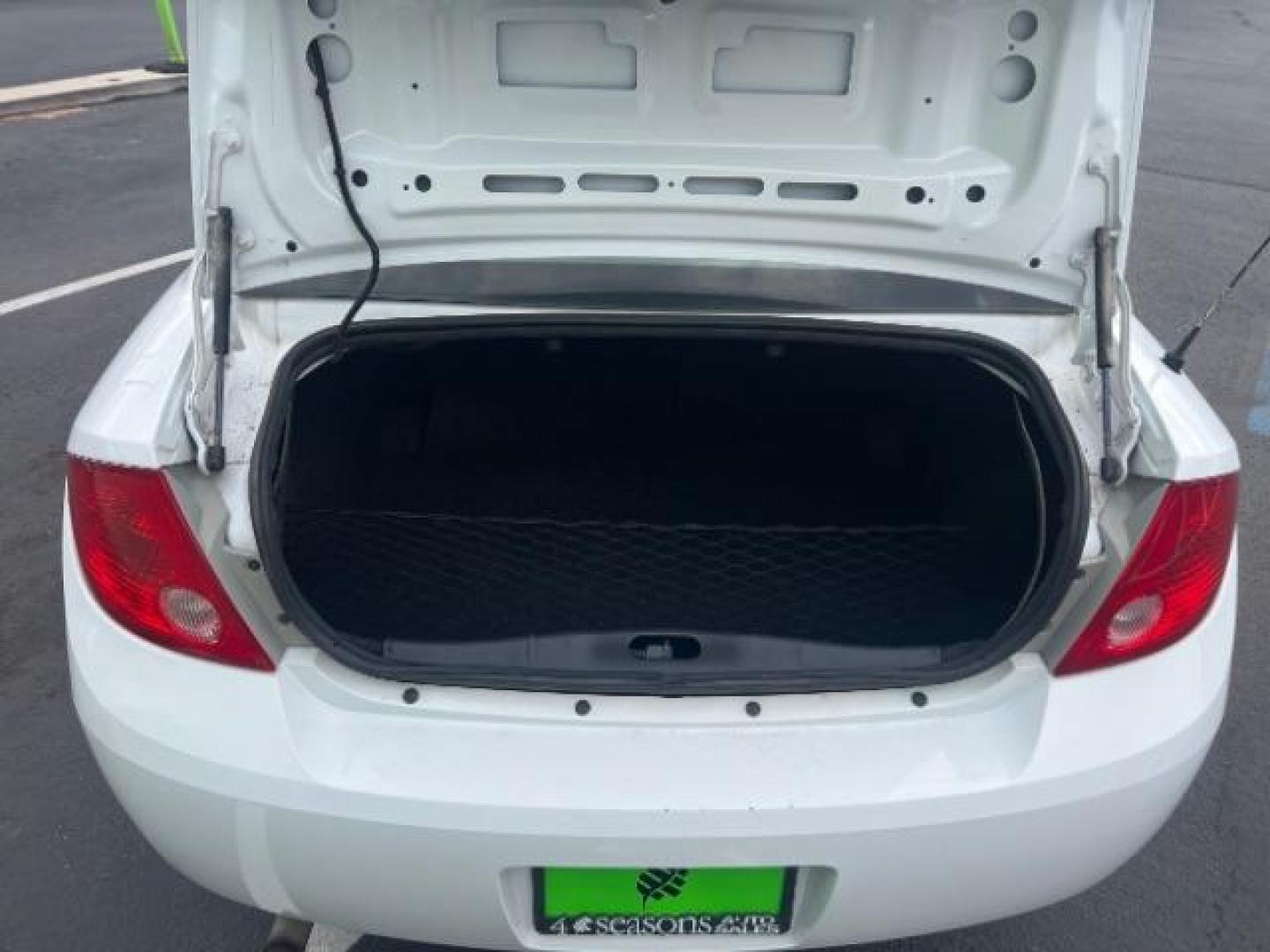 2009 Summit White /Gray Chevrolet Cobalt LT (1G1AT58H397) with an Ecotec 2.2L I-4 DOHC engine, AUTOMATIC transmission, located at 940 North Main Street, Cedar City, UT, 84720, (435) 628-0023, 37.692936, -113.061897 - We specialize in helping ALL people get the best financing available. No matter your credit score, good, bad or none we can get you an amazing rate. Had a bankruptcy, divorce, or repossessions? We give you the green light to get your credit back on the road. Low down and affordable payments that fit - Photo#23