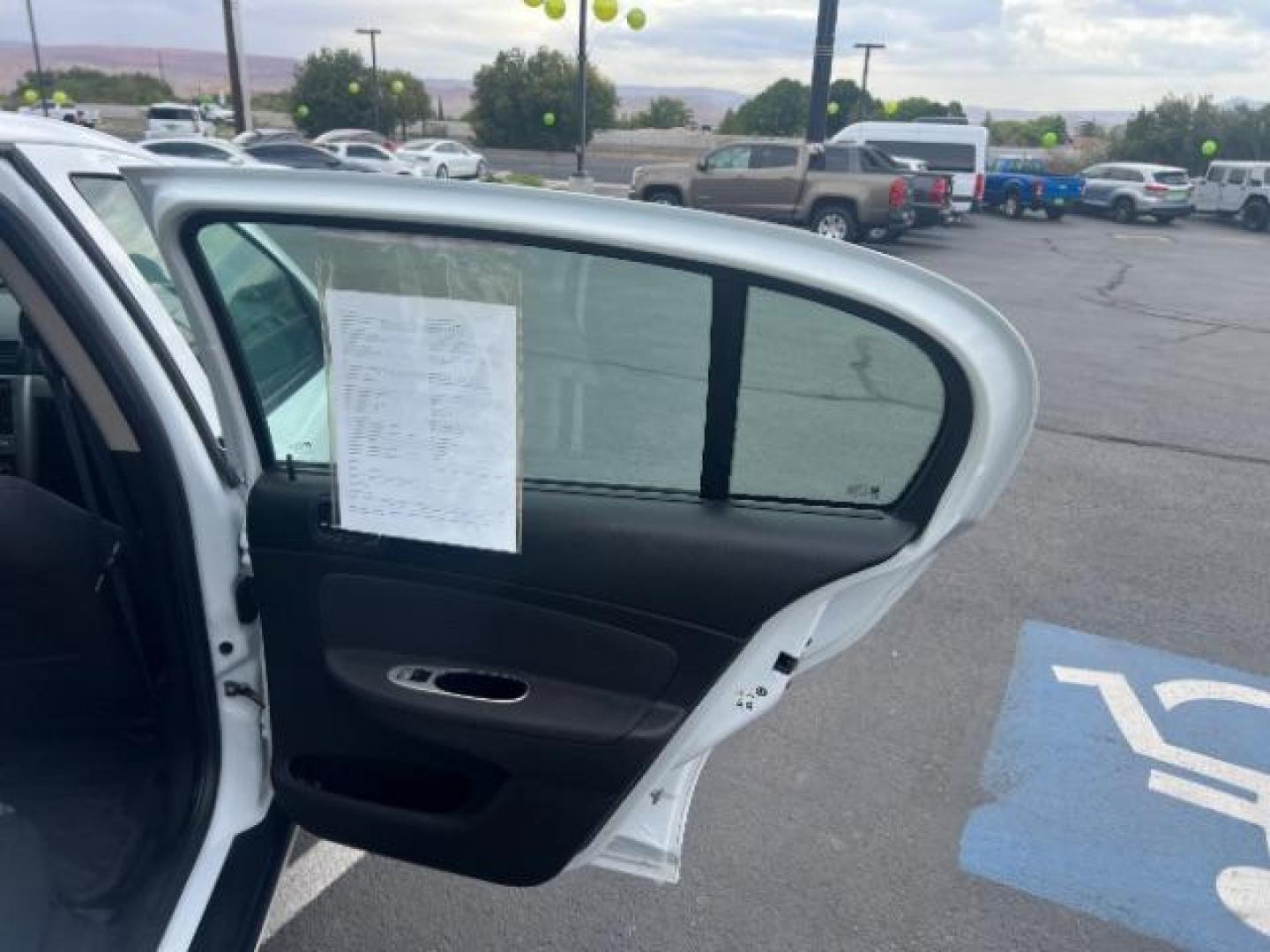 2009 Summit White /Gray Chevrolet Cobalt LT (1G1AT58H397) with an Ecotec 2.2L I-4 DOHC engine, AUTOMATIC transmission, located at 940 North Main Street, Cedar City, UT, 84720, (435) 628-0023, 37.692936, -113.061897 - We specialize in helping ALL people get the best financing available. No matter your credit score, good, bad or none we can get you an amazing rate. Had a bankruptcy, divorce, or repossessions? We give you the green light to get your credit back on the road. Low down and affordable payments that fit - Photo#24