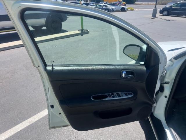 2009 Summit White /Gray Chevrolet Cobalt LT (1G1AT58H397) with an Ecotec 2.2L I-4 DOHC engine, AUTOMATIC transmission, located at 940 North Main Street, Cedar City, UT, 84720, (435) 628-0023, 37.692936, -113.061897 - Photo#12