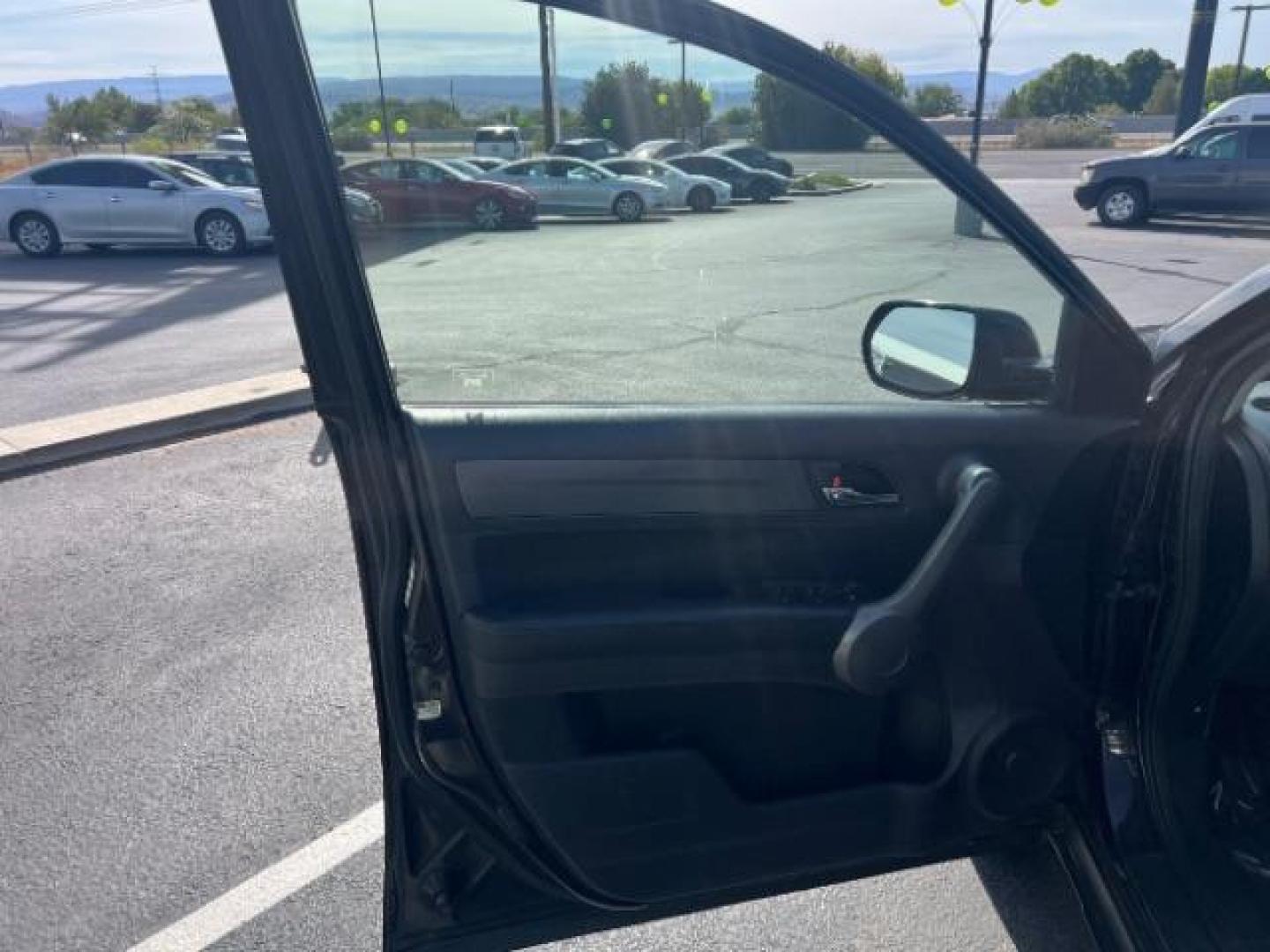 2008 Nighthawk Black Pearl /Black Honda CR-V EX-L (JHLRE48768C) with an 2.4L I-4 DOHC engine, Automatic transmission, located at 940 North Main Street, Cedar City, UT, 84720, (435) 628-0023, 37.692936, -113.061897 - We specialize in helping ALL people get the best financing available. No matter your credit score, good, bad or none we can get you an amazing rate. Had a bankruptcy, divorce, or repossessions? We give you the green light to get your credit back on the road. Low down and affordable payments that fit - Photo#12