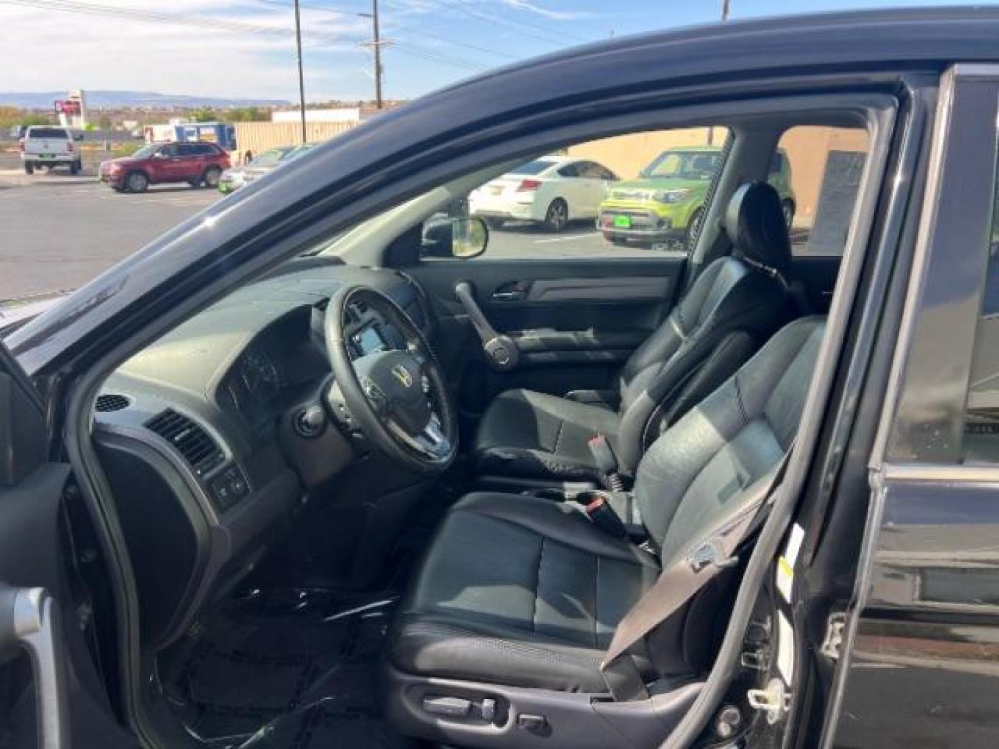 2008 Nighthawk Black Pearl /Black Honda CR-V EX-L (JHLRE48768C) with an 2.4L I-4 DOHC engine, Automatic transmission, located at 940 North Main Street, Cedar City, UT, 84720, (435) 628-0023, 37.692936, -113.061897 - We specialize in helping ALL people get the best financing available. No matter your credit score, good, bad or none we can get you an amazing rate. Had a bankruptcy, divorce, or repossessions? We give you the green light to get your credit back on the road. Low down and affordable payments that fit - Photo#14