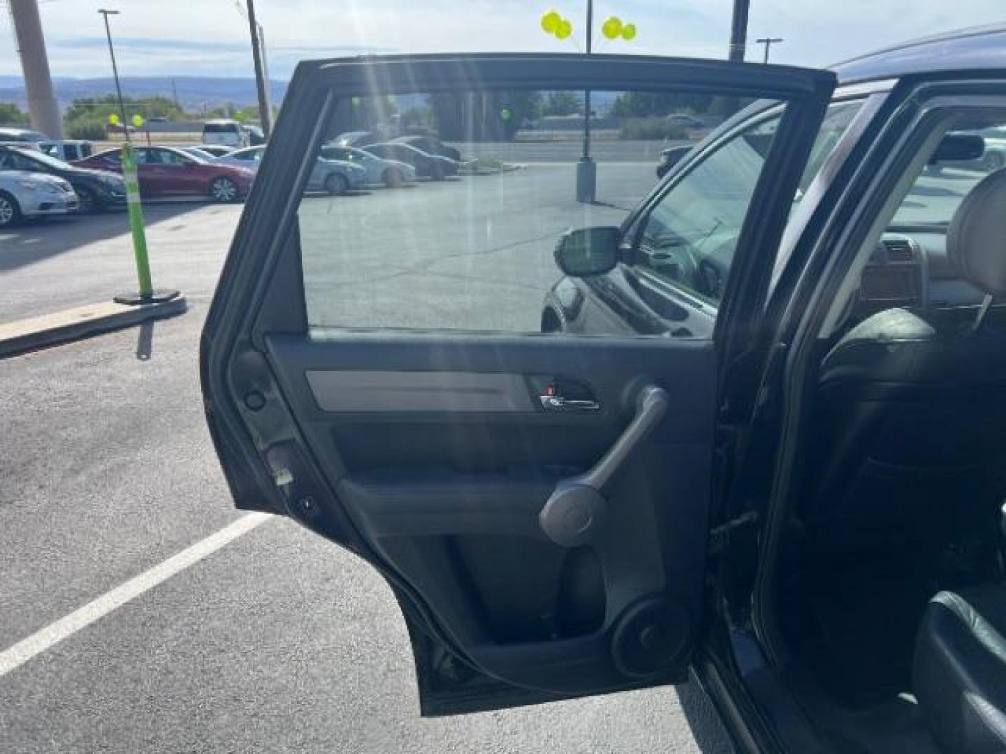 2008 Nighthawk Black Pearl /Black Honda CR-V EX-L (JHLRE48768C) with an 2.4L I-4 DOHC engine, Automatic transmission, located at 940 North Main Street, Cedar City, UT, 84720, (435) 628-0023, 37.692936, -113.061897 - We specialize in helping ALL people get the best financing available. No matter your credit score, good, bad or none we can get you an amazing rate. Had a bankruptcy, divorce, or repossessions? We give you the green light to get your credit back on the road. Low down and affordable payments that fit - Photo#19