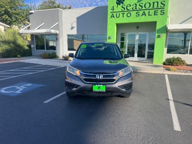 2015 Kona Coffee Metallic /Gray Honda CR-V LX (3CZRM3H38FG) with an 2.4L I-4 gasoline direct injection engine, Automatic transmission, located at 940 North Main Street, Cedar City, UT, 84720, (435) 628-0023, 37.692936, -113.061897 - We specialize in helping ALL people get the best financing available. No matter your credit score, good, bad or none we can get you an amazing rate. Had a bankruptcy, divorce, or repossessions? We give you the green light to get your credit back on the road. Low down and affordable payments that fit - Photo#1