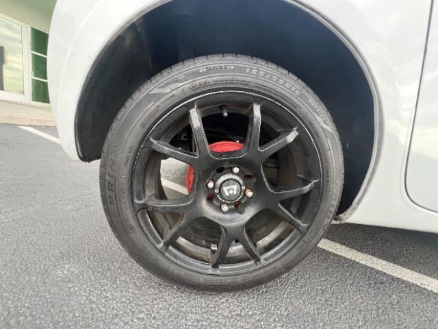 2012 White /Black Scion iQ iQ (JTNJJXB08CJ) , Automatic transmission, located at 940 North Main Street, Cedar City, UT, 84720, (435) 628-0023, 37.692936, -113.061897 - We specialize in helping ALL people get the best financing available. No matter your credit score, good, bad or none we can get you an amazing rate. Had a bankruptcy, divorce, or repossessions? We give you the green light to get your credit back on the road. Low down and affordable payments that fit - Photo#11