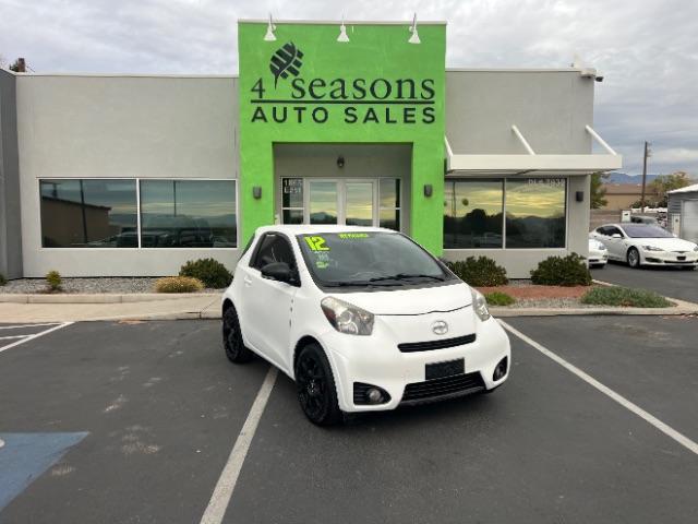 2012 Scion iQ Base's photo