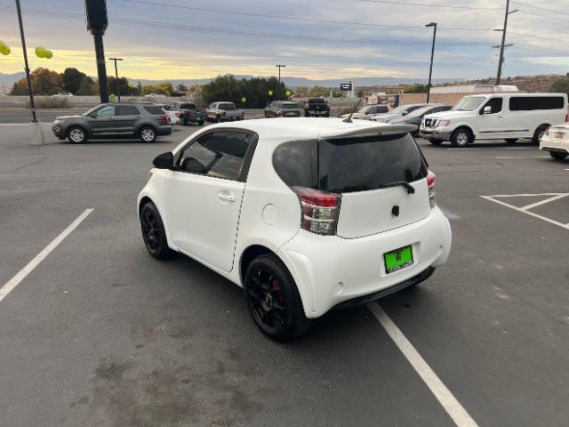 2012 White /Black Scion iQ iQ (JTNJJXB08CJ) , Automatic transmission, located at 940 North Main Street, Cedar City, UT, 84720, (435) 628-0023, 37.692936, -113.061897 - We specialize in helping ALL people get the best financing available. No matter your credit score, good, bad or none we can get you an amazing rate. Had a bankruptcy, divorce, or repossessions? We give you the green light to get your credit back on the road. Low down and affordable payments that fit - Photo#4