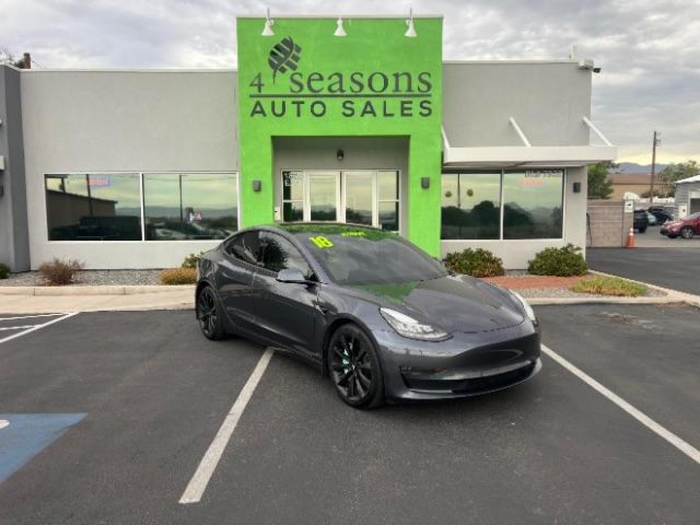 2018 Grey /White Tesla Model 3 Long Range (5YJ3E1EB6JF) with an ELECTRIC engine, Continuously Variable Transmission transmission, located at 1865 East Red Hills Pkwy, St. George, 84770, (435) 628-0023, 37.120850, -113.543640 - Photo#0