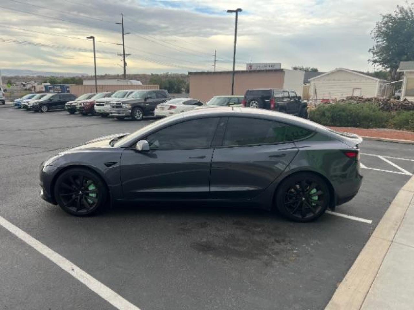 2018 Grey /White Tesla Model 3 Long Range (5YJ3E1EB6JF) with an ELECTRIC engine, Continuously Variable Transmission transmission, located at 1865 East Red Hills Pkwy, St. George, 84770, (435) 628-0023, 37.120850, -113.543640 - Photo#5