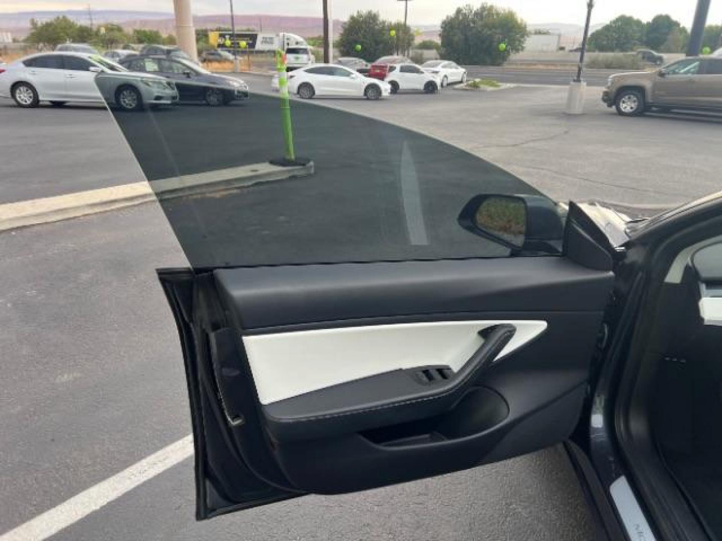 2018 Grey /White Tesla Model 3 Long Range (5YJ3E1EB6JF) with an ELECTRIC engine, Continuously Variable Transmission transmission, located at 1865 East Red Hills Pkwy, St. George, 84770, (435) 628-0023, 37.120850, -113.543640 - Photo#14