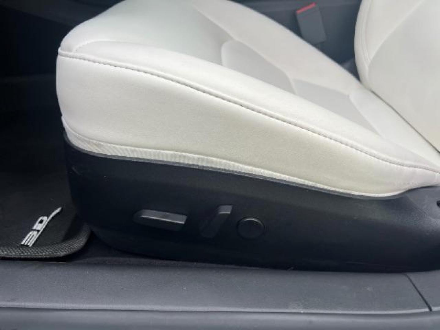 2018 Grey /White Tesla Model 3 Long Range (5YJ3E1EB6JF) with an ELECTRIC engine, Continuously Variable Transmission transmission, located at 1865 East Red Hills Pkwy, St. George, 84770, (435) 628-0023, 37.120850, -113.543640 - Photo#15
